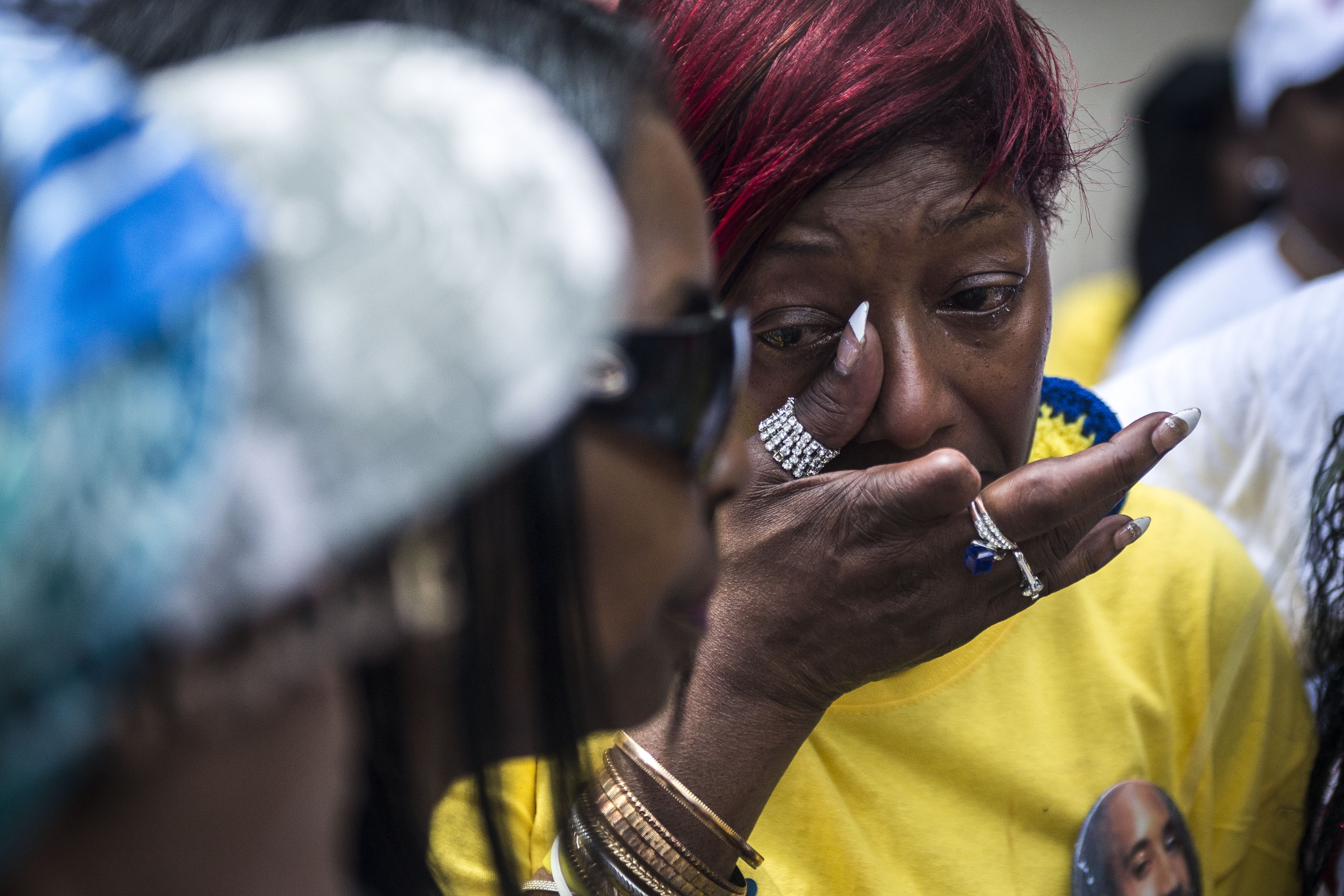 WASHINGTON, DC - MARCH 9:   
                      
                      Maria Hamilton, whose 31-year-old son Dontre was shot and killed by former Milwaukee Police Officer Christopher Manney in Red Arrow Park, WI, mourns during the Million Mom March, organized by Mothers for Justice, on May 9, 2015 in Washington, D.C. (Gabriella Demczuk—Getty Images)