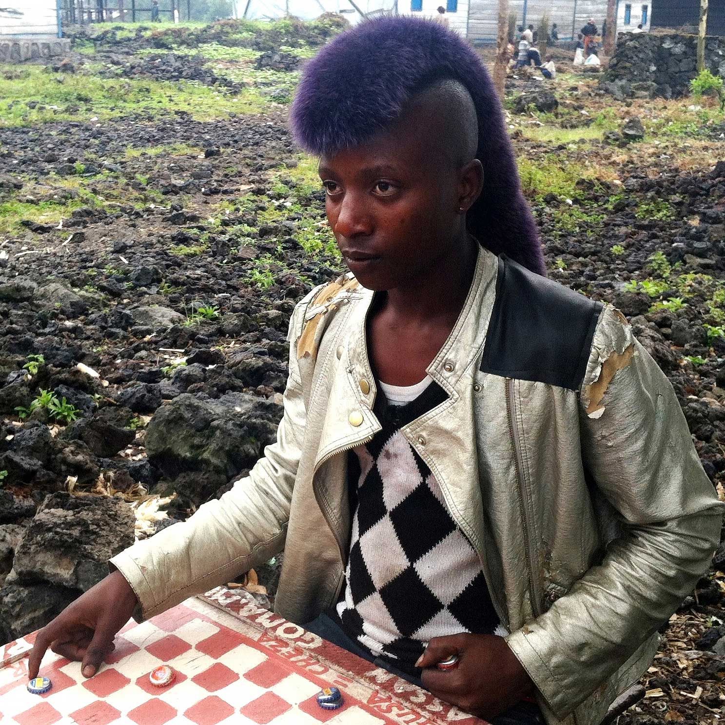 A young Congolese refugee in Goma, Democratic Republic of the Congo. I was impressed by the look of her hair. @leyuwera1
