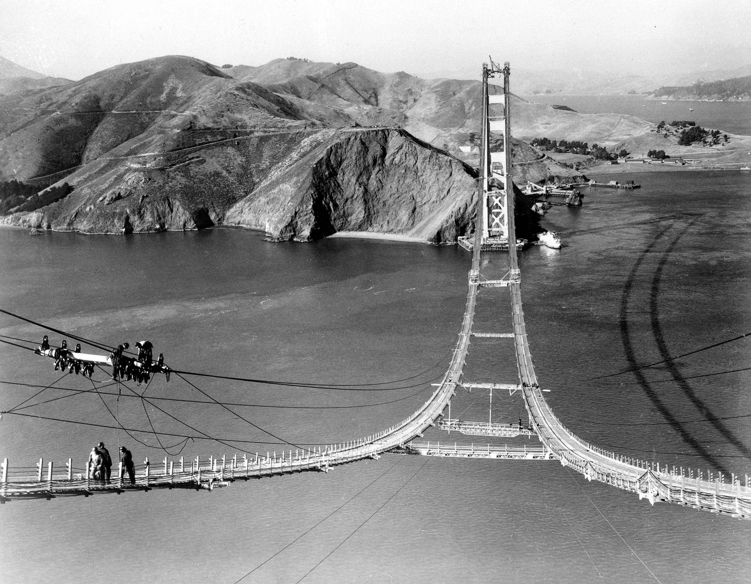 Construction of the Golden Gate bridge in the 1930s.