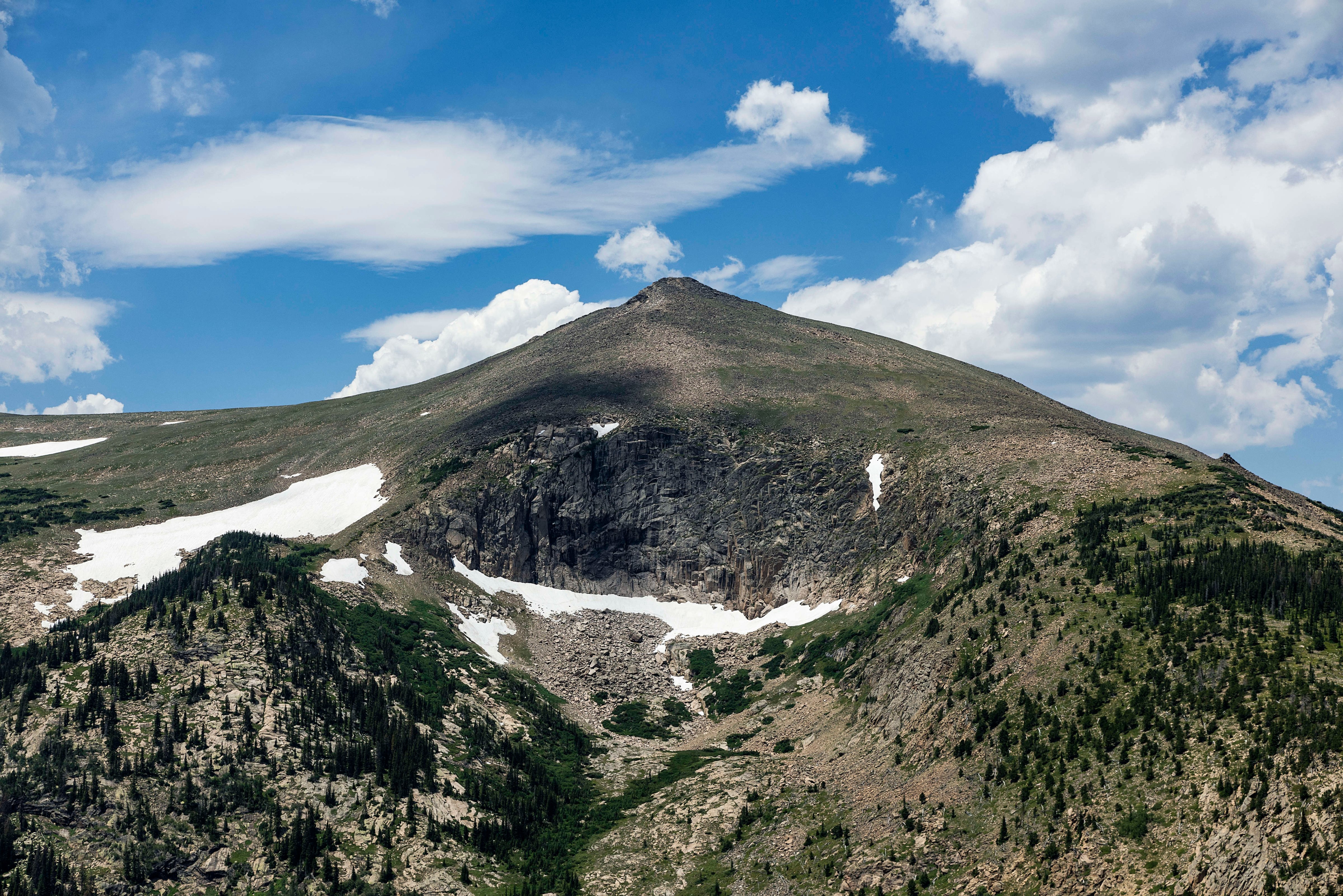 ESTES PARK, COLORADO, UNITED STATES - 2016/07/17: Mountain peak in Rocky Mountain National Park. (Photo by John Greim/LightRocket via Getty Images) (John Greim—LightRocket via Getty Images)