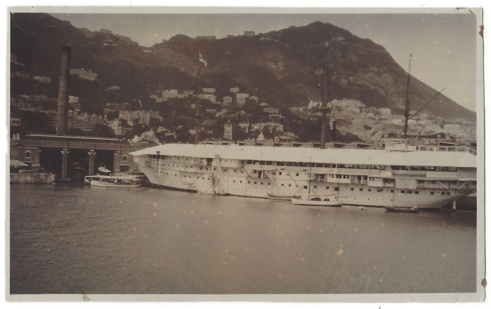 HMS Tamar in Hong Kong's Victoria Harbor. (Hong Kong Maritime Museum)