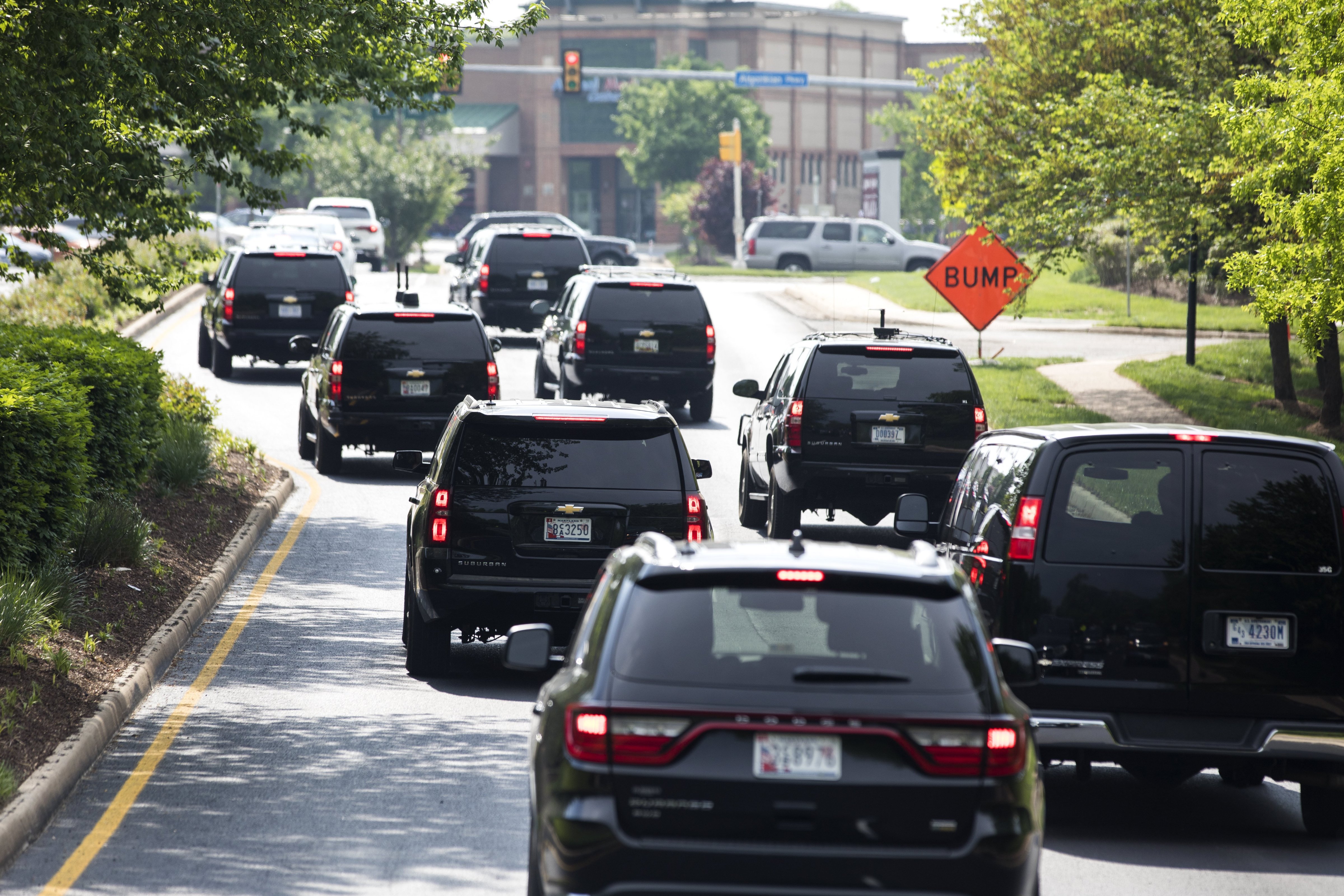President Donald J. Trump's motorcade heads back to the White House from the Trump National Golf Club in Sterling, Virginia on April 30, 2017. (Jim Lo Scalzo—EPA/Getty Images)