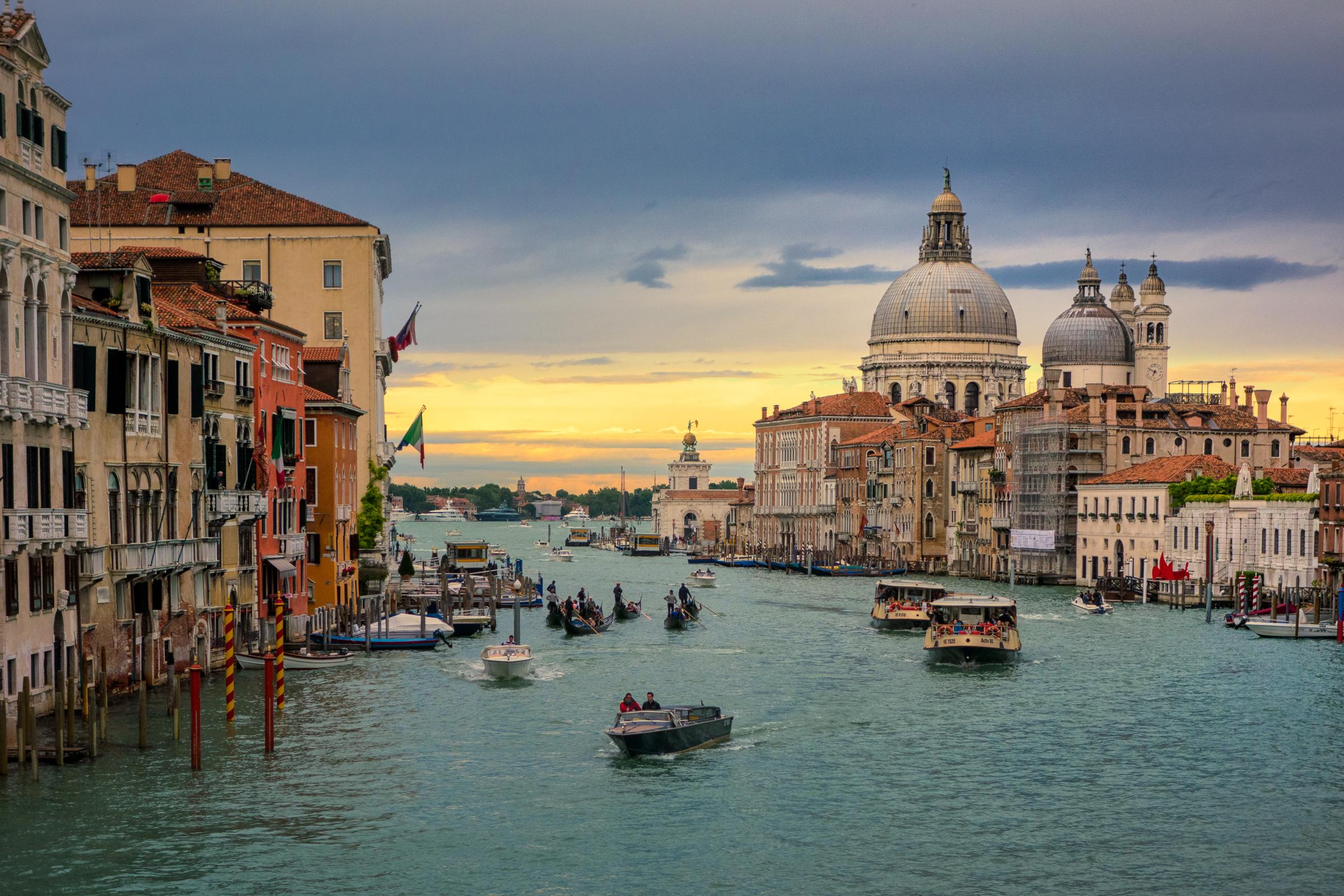 Italy, Venice, Grand Canal with view on Santa Maria della Salute and boats