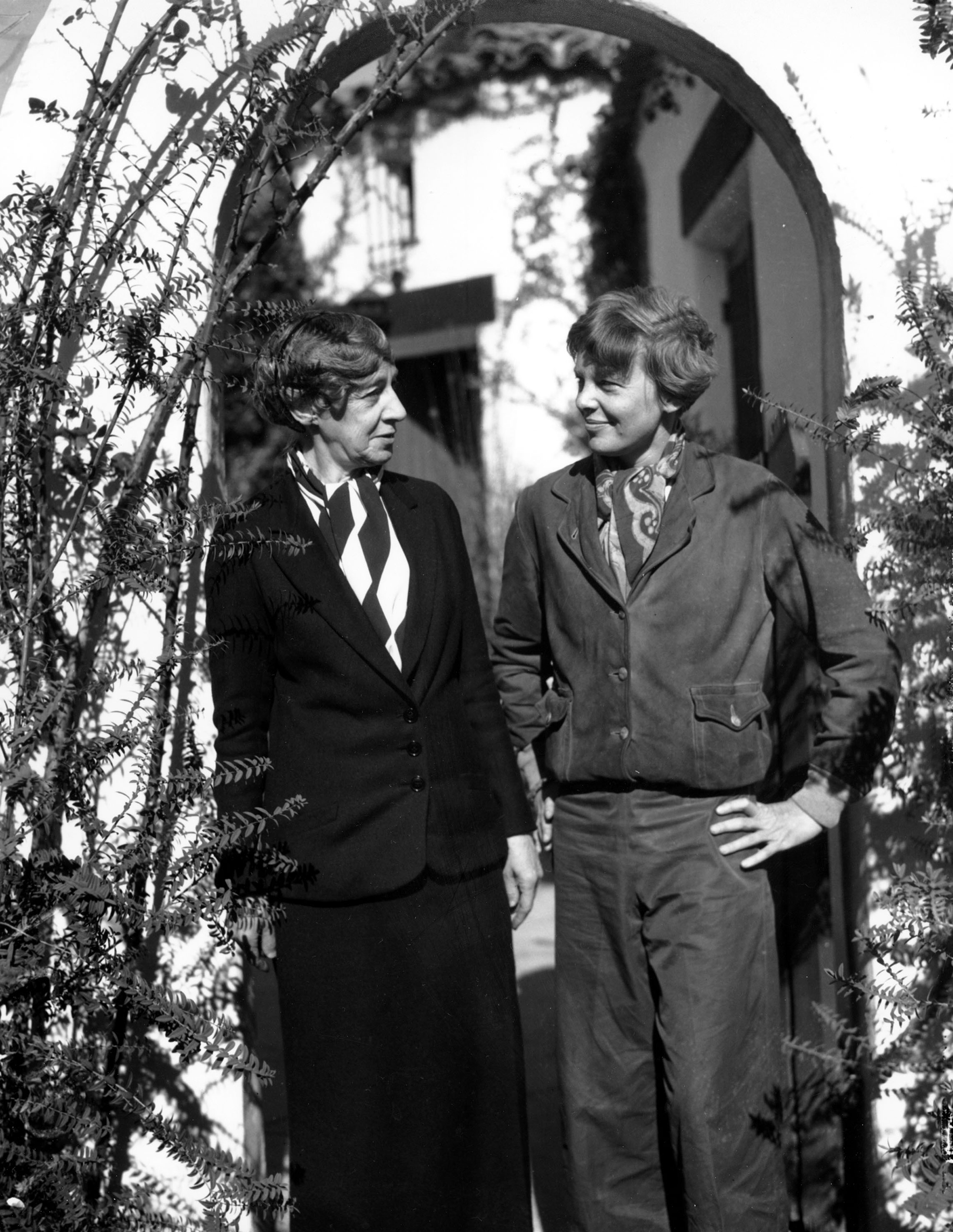 Aviator Amelia Earhart visits her mother, Amy Otis Earhart, at home in Hollywood, Calif., on Jan. 14, 1935.
