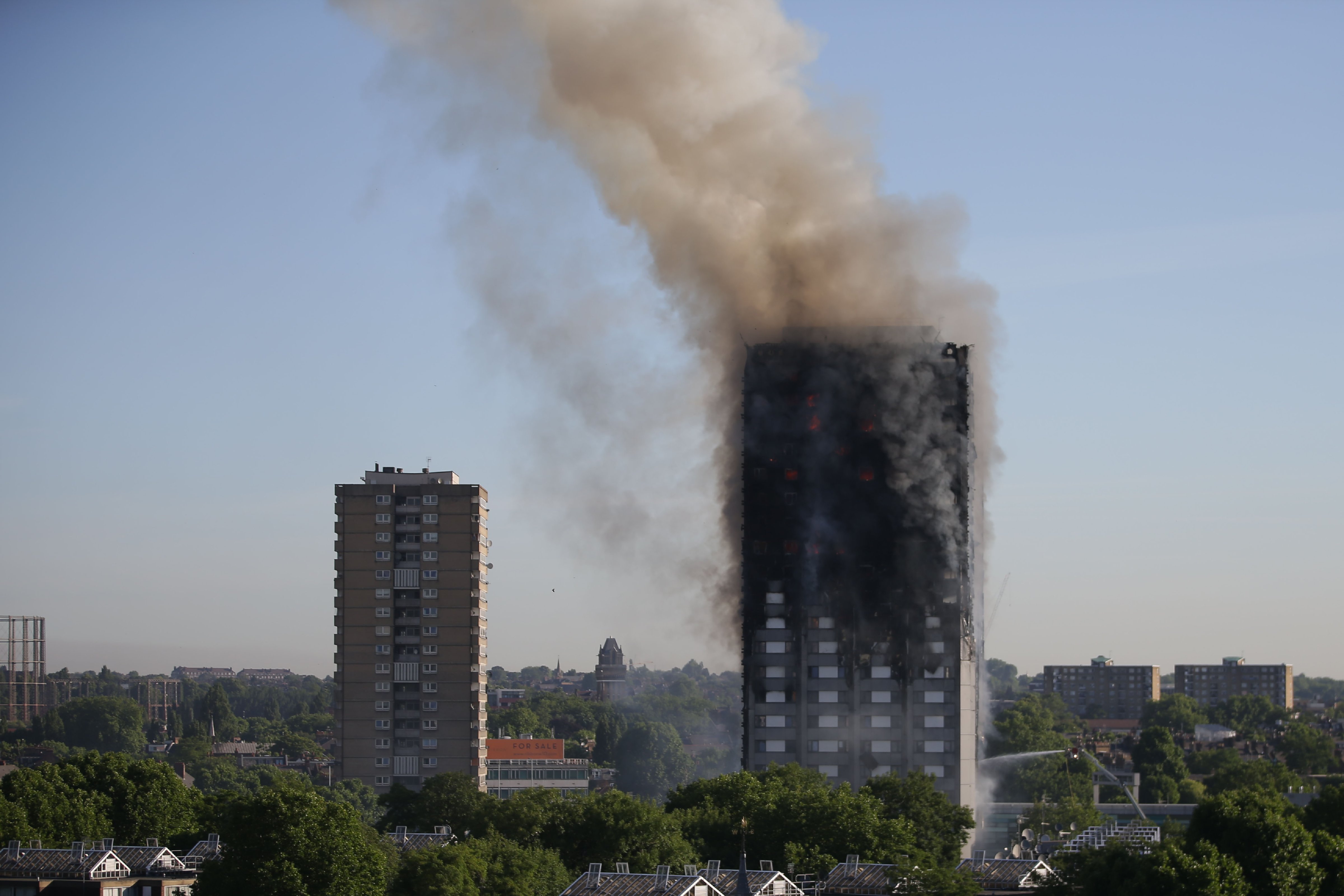 Smoke billows from Grenfell Tower as firefighters attempt to control a huge blaze  in London on June 14, 2017. (Daniel Leal—AFP/Getty Images)