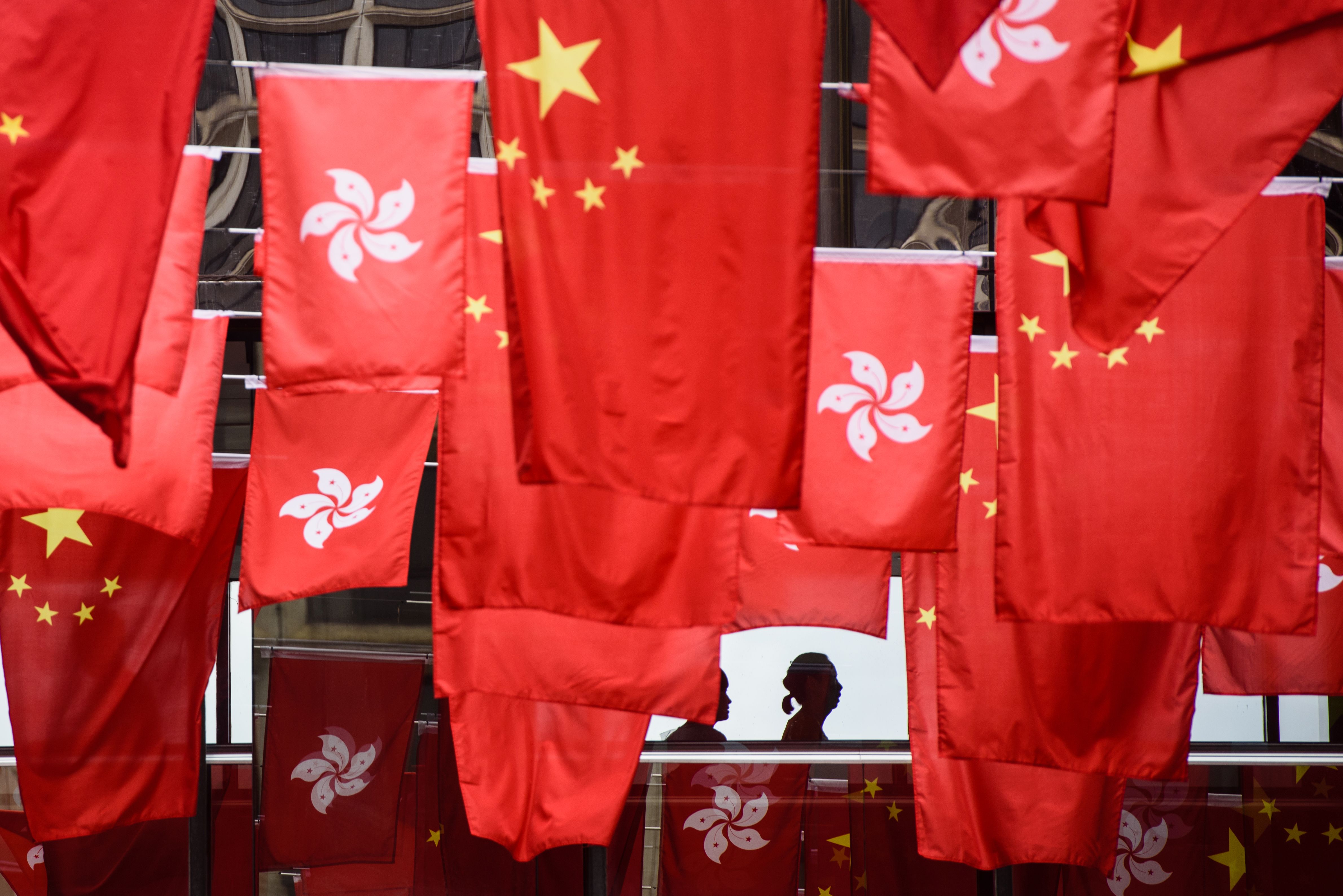 Commemorating the 20 Anniversary of Hong Kong's Return to China/unc LOT 100 PCS 
