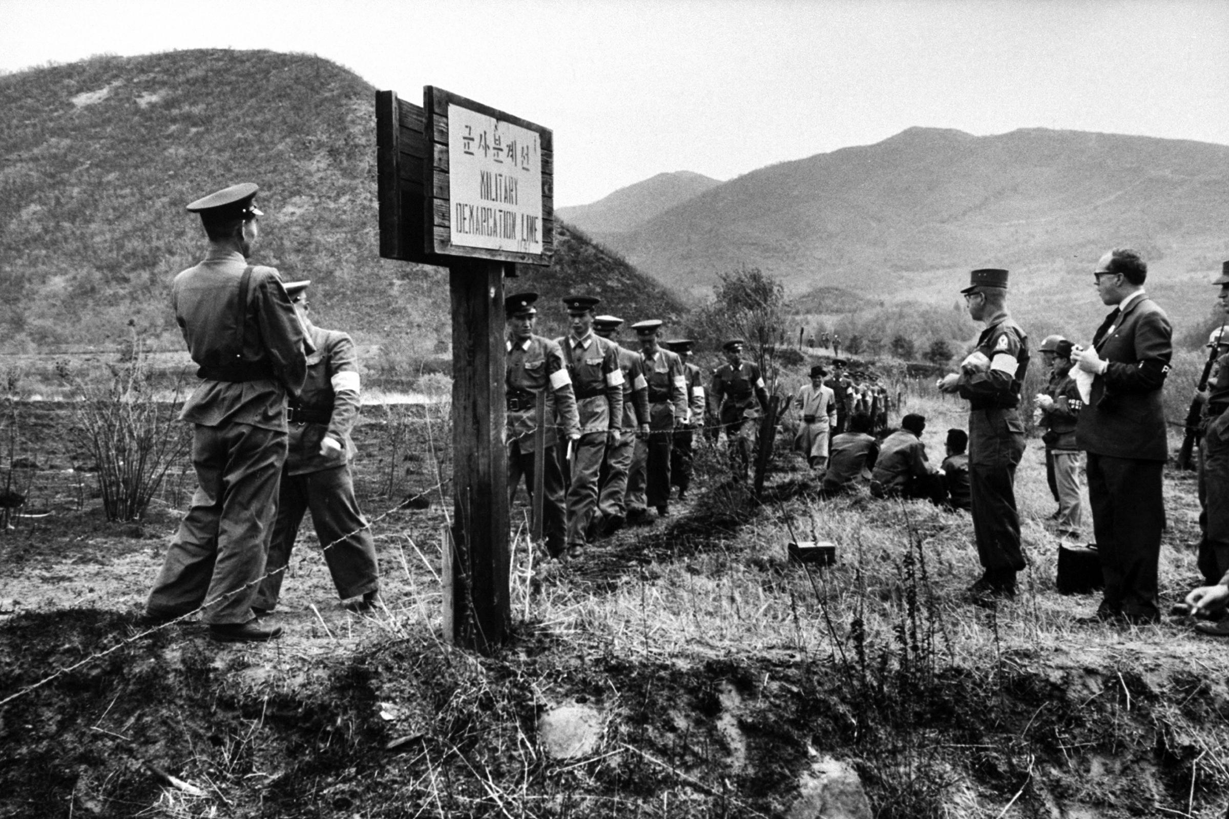 Korea demilitarizition 1960.