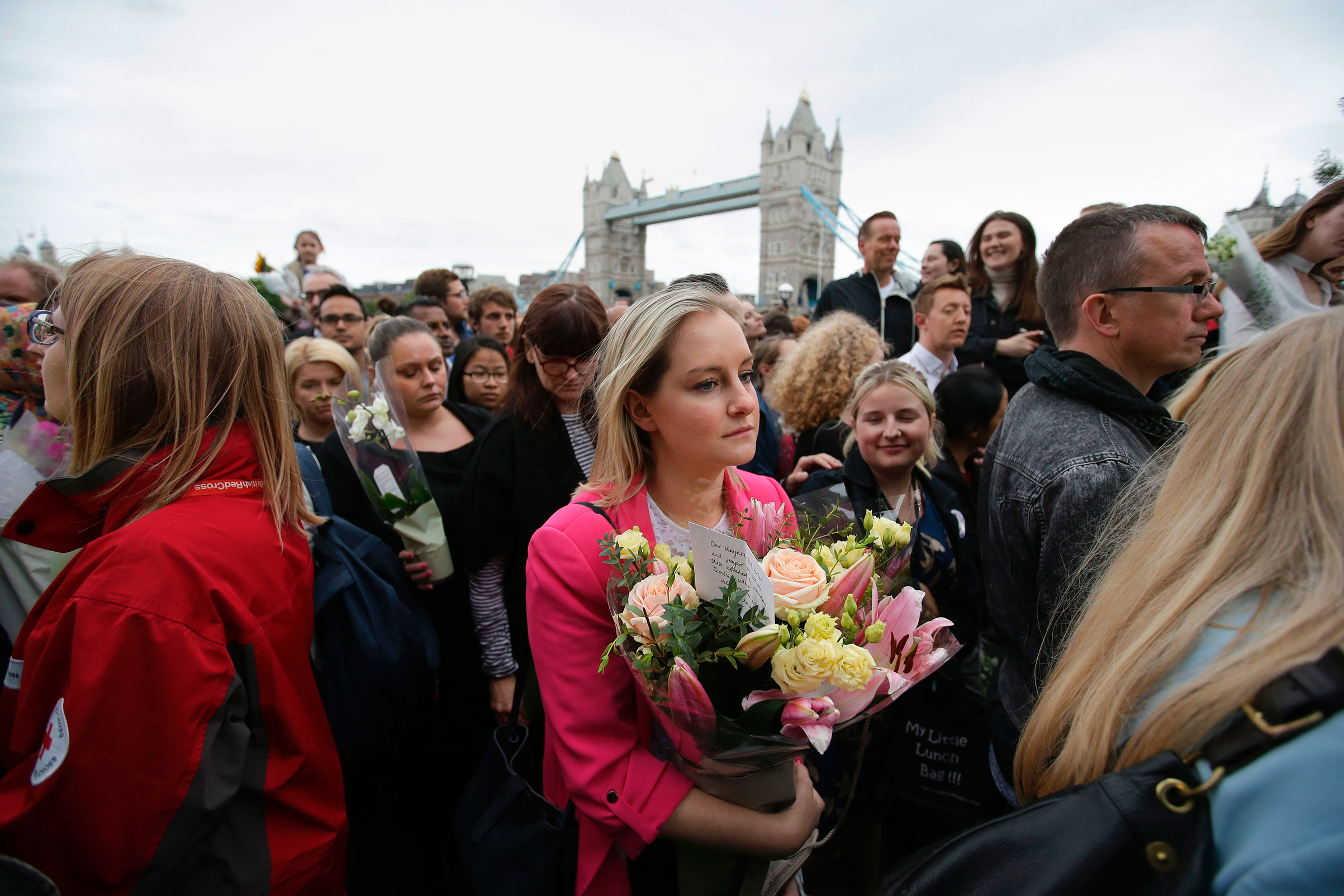 Londoners gathered at the city’s Potters Fields Park on June 5 for a vigil to the victims of the London Bridge attack (Daniel Leal-Olivias—AFP/Getty Images)