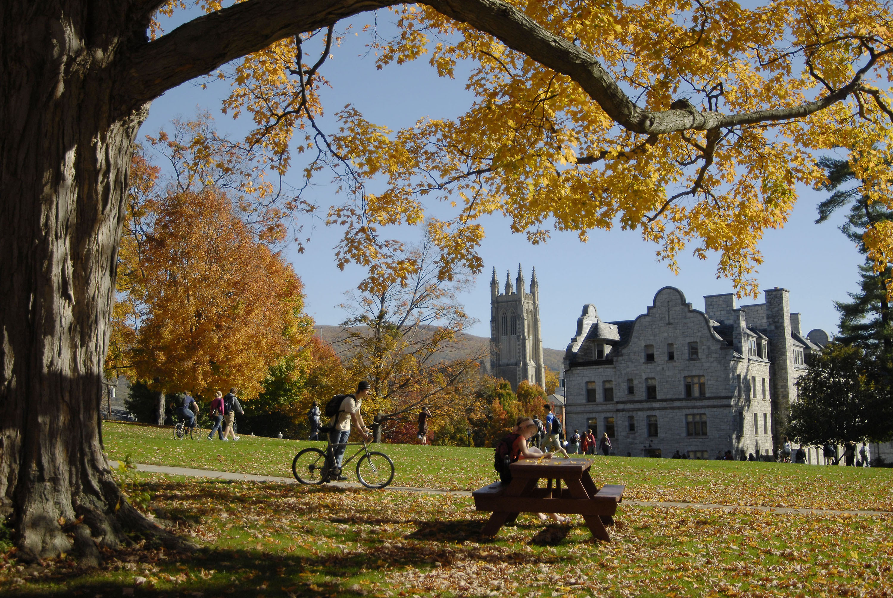 Students pass time between classes on the campus of Williams College in Williamstown, Mass., on October 22, 2007. (Nancy Palmieri—Bloomberg/Getty Images)