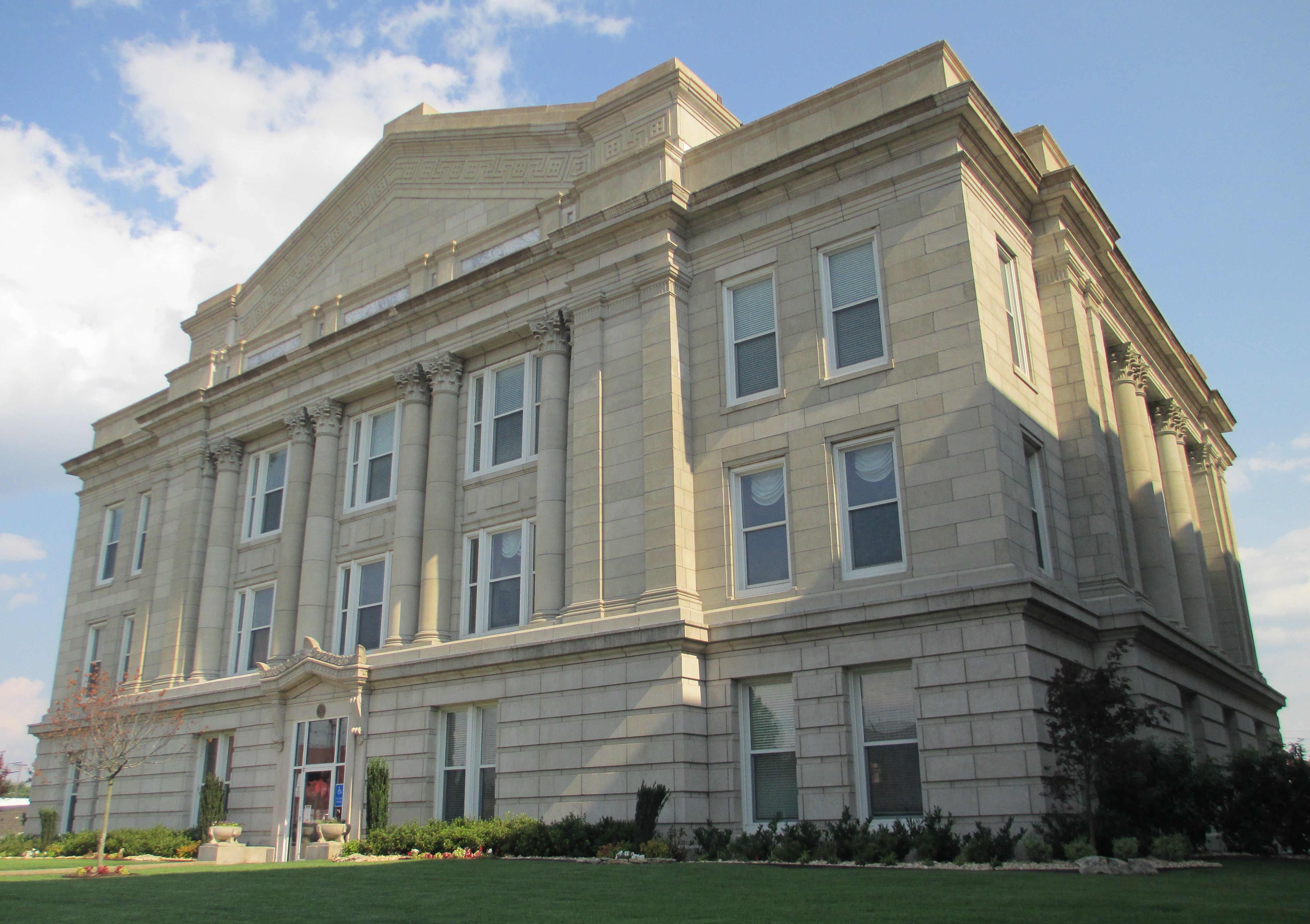 The Creek County Courthouse in Sapulpa, Oklahoma (Jordan McAlister—Flickr Vision/Getty Images)