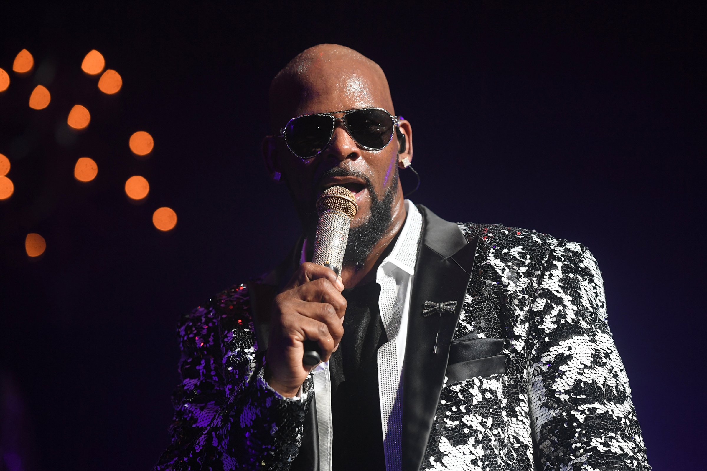 R. Kelly performs during the Holiday Jam at Fox Theater in Atlanta on Dec. 27, 2016.