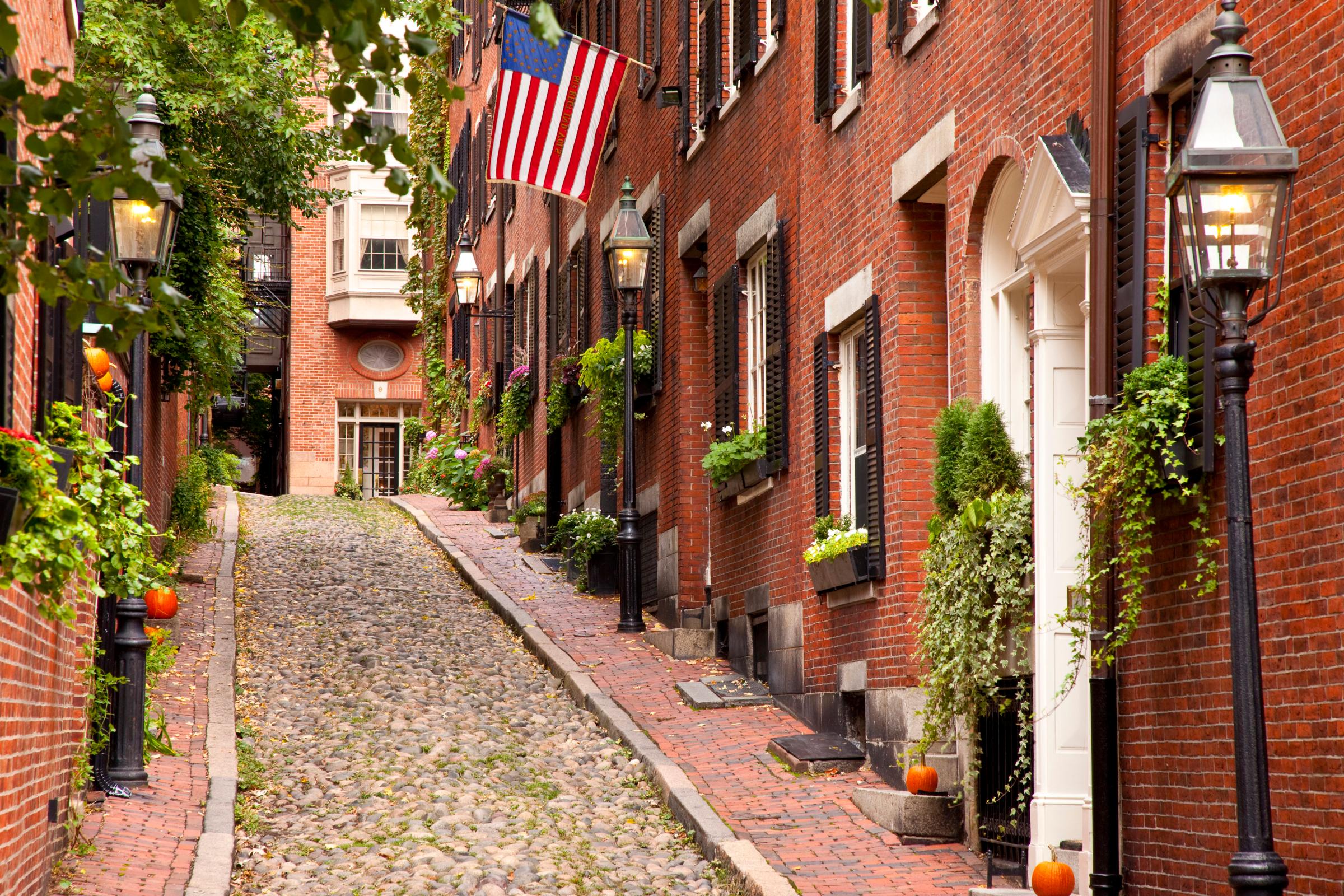 Famous Acorn Street in Beacon Hill, Boston, Massachusetts, USA