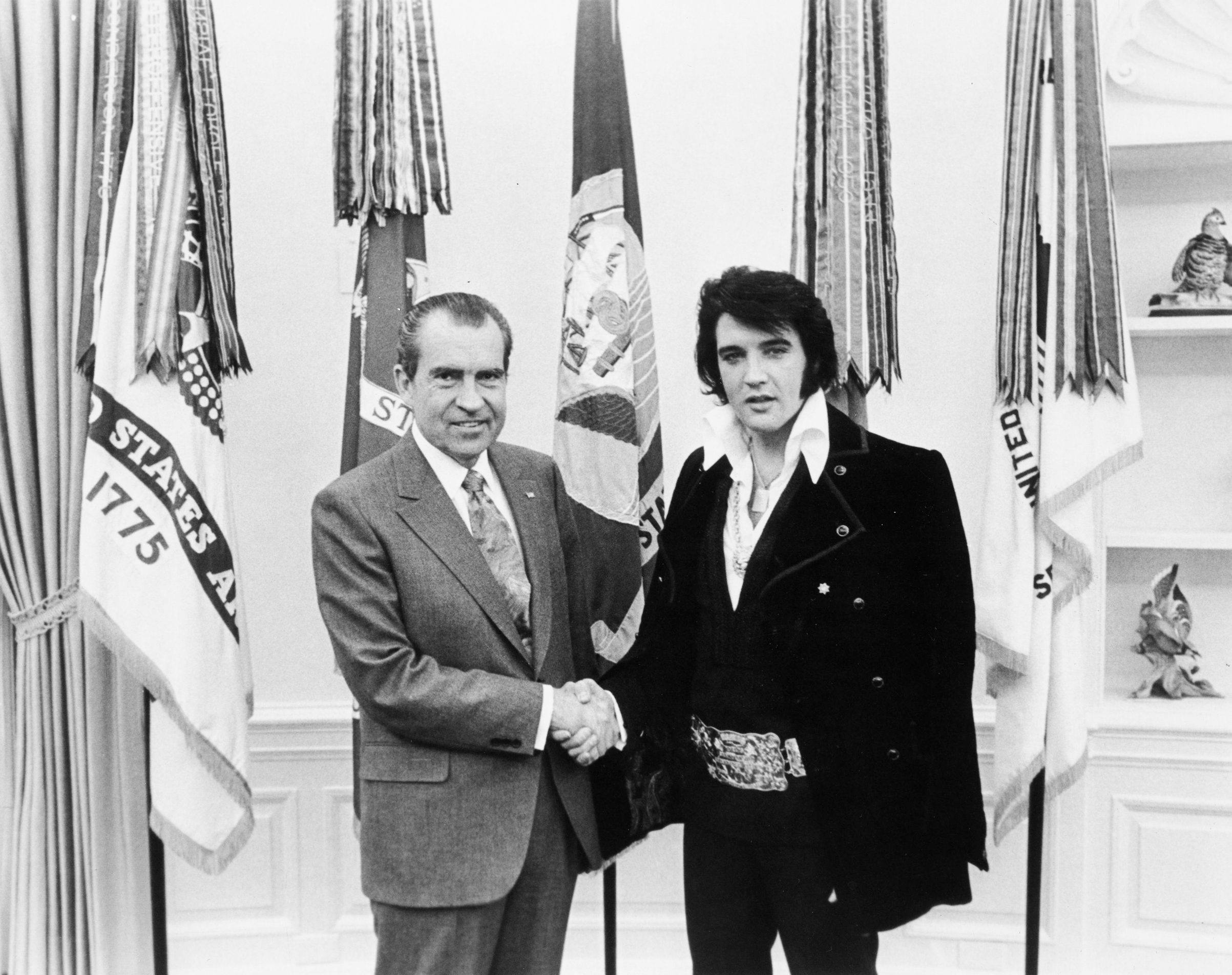 President Nixon and Elvis Presley meet at The White House, December 21, 1970. (MPI/Getty Images)