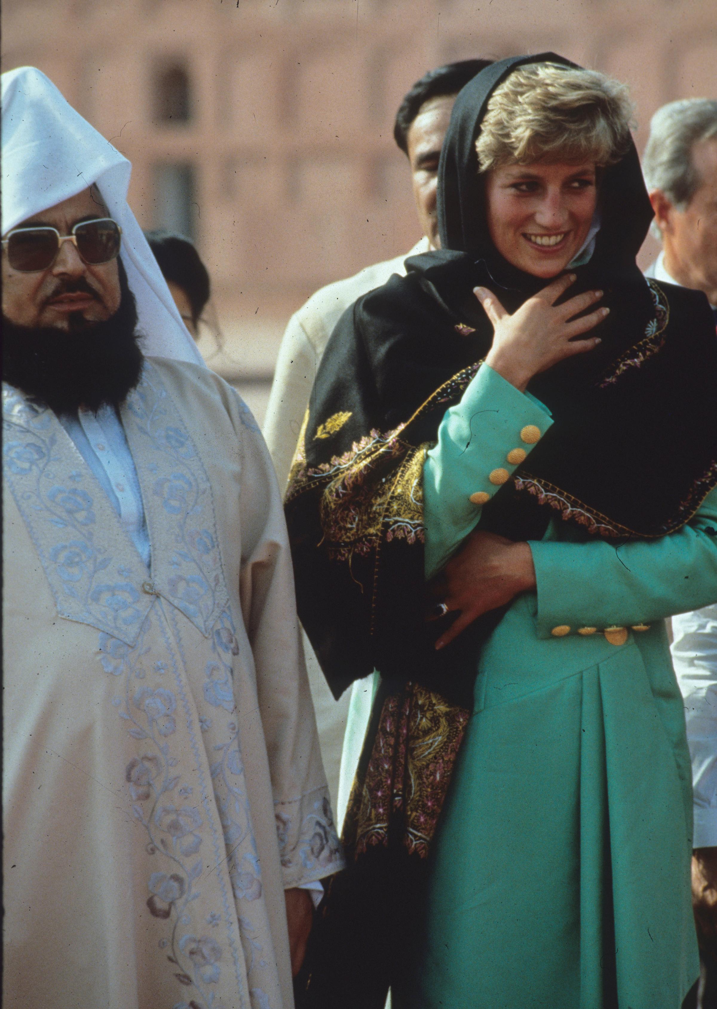 Princess Diana Visits Badshai Mosque