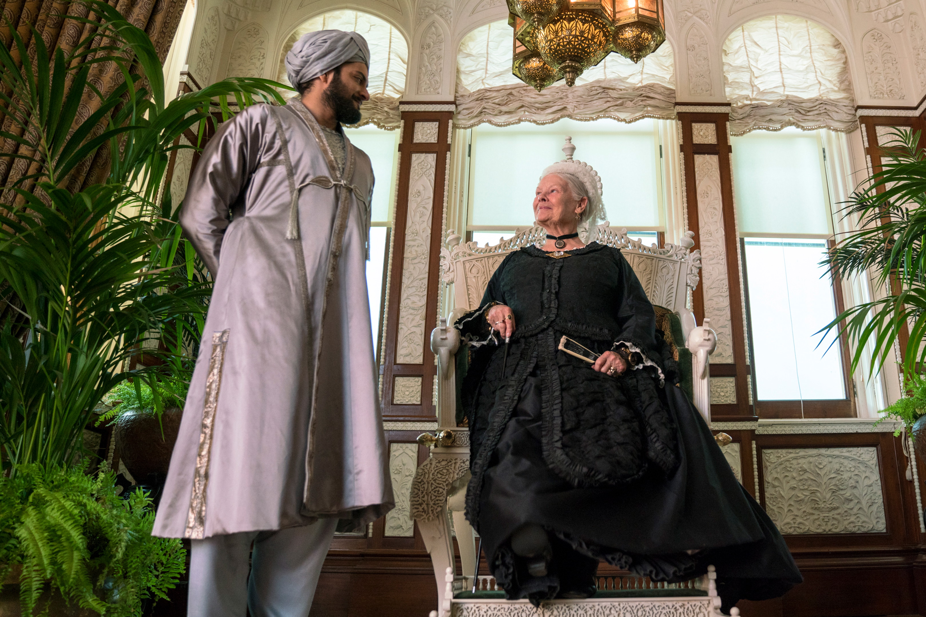 Still of Judy Dench and Ali Fazal in Victoria and Abdul. (Peter Mountain—Focus Features)