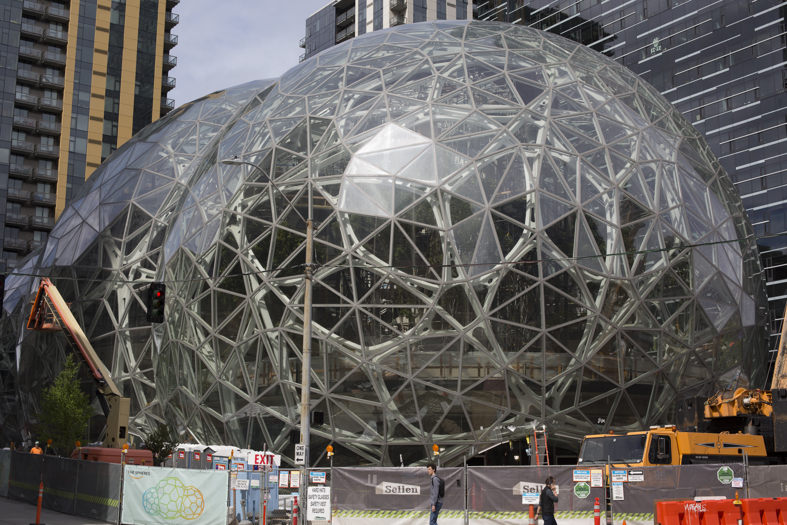 Amazon's corporate headquarters in Seattle, Washington. (David Ryder—Getty Images)