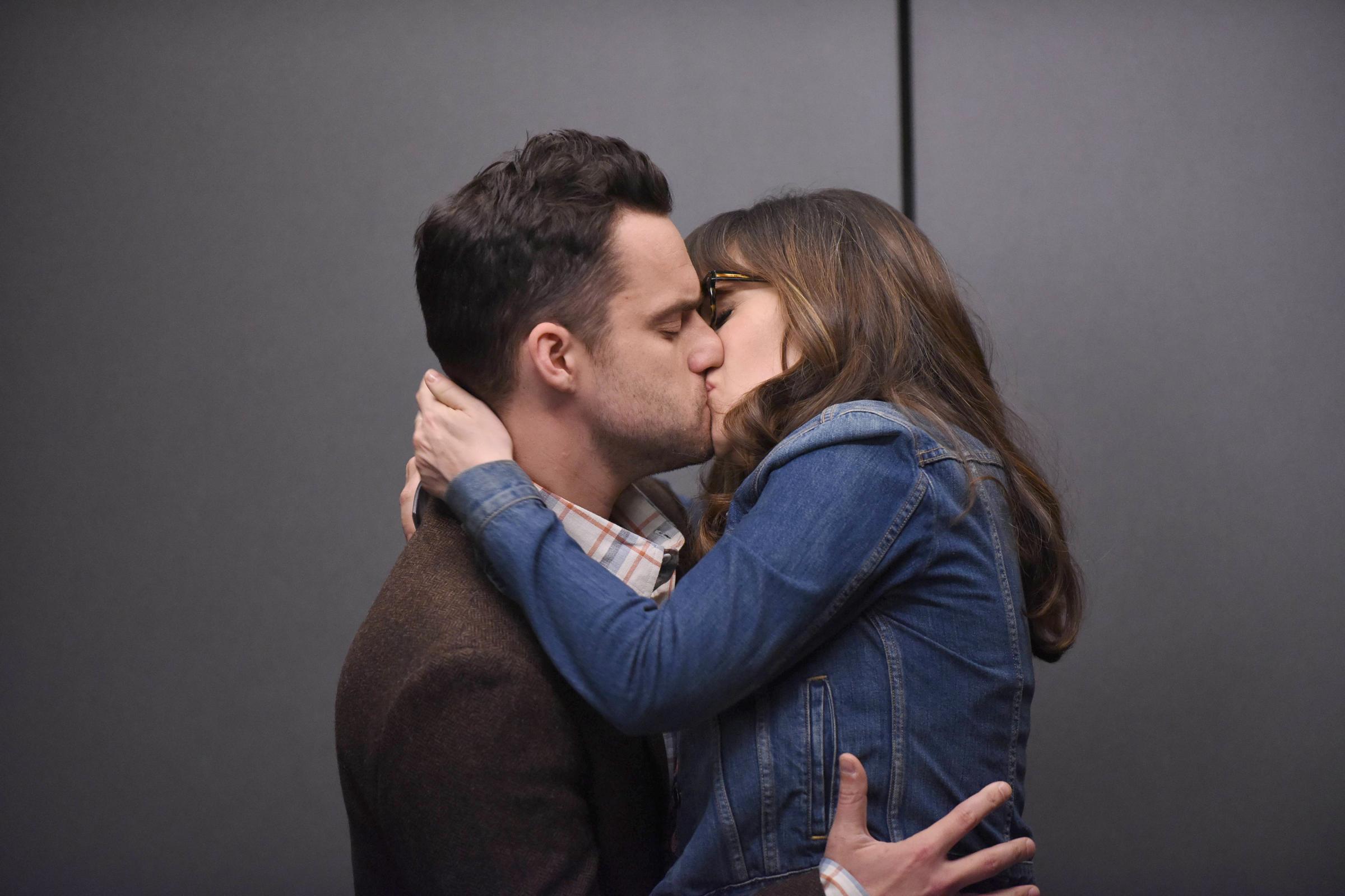 NEW GIRL: L-R: Jake Johnson and Zooey Deschanel in the "Five Stars for Beezus" season finale episode of NEW GIRL airing Tuesday, April 4 (8:00-8:31 PM ET/PT) on FOX. ©2017 Fox Broadcasting Co. Cr: Ray Mickshaw/FOX