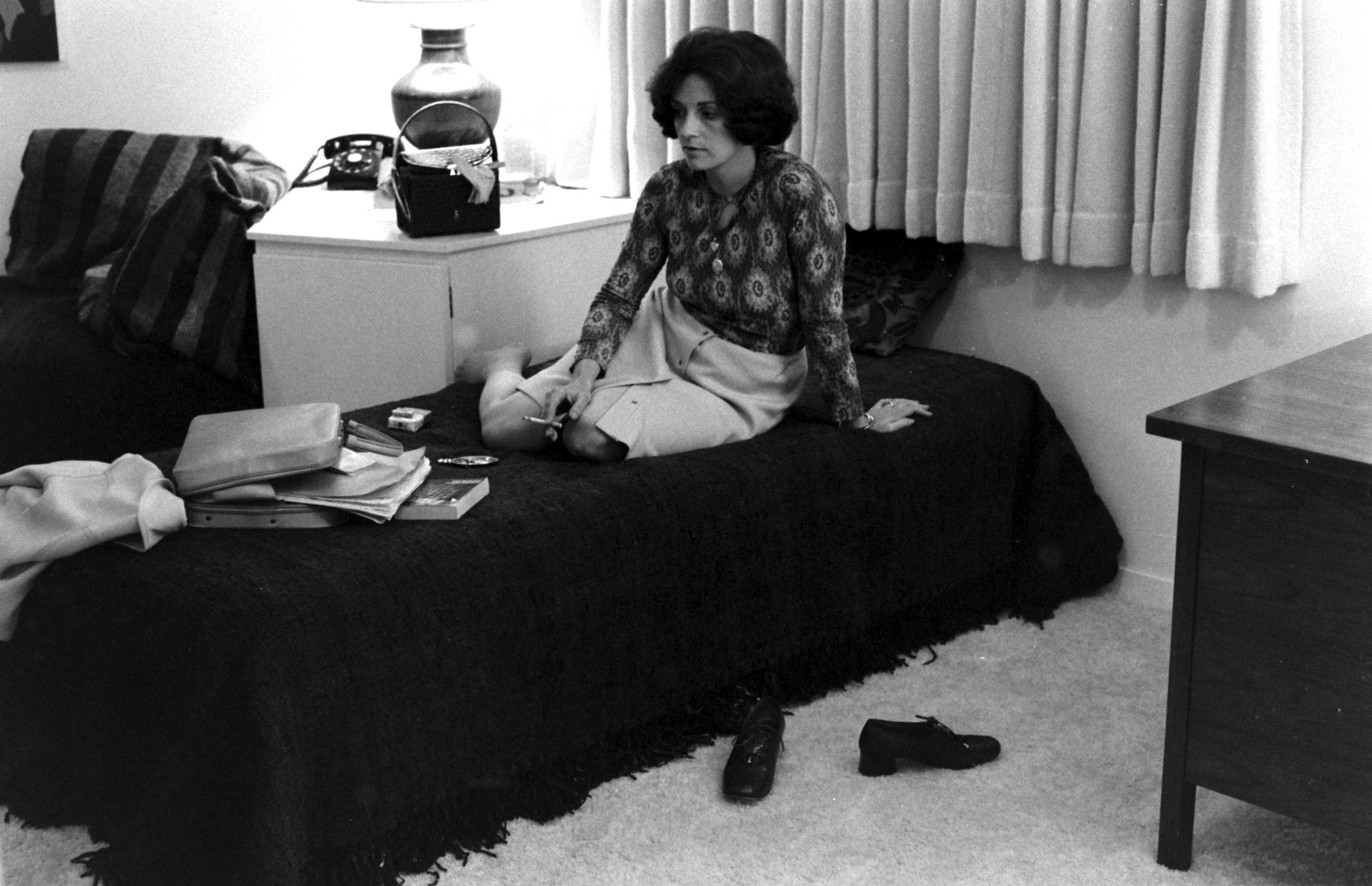 POW wife Valerie Kushner from a LIFE photo essay by Leonard McCombe in 1972.