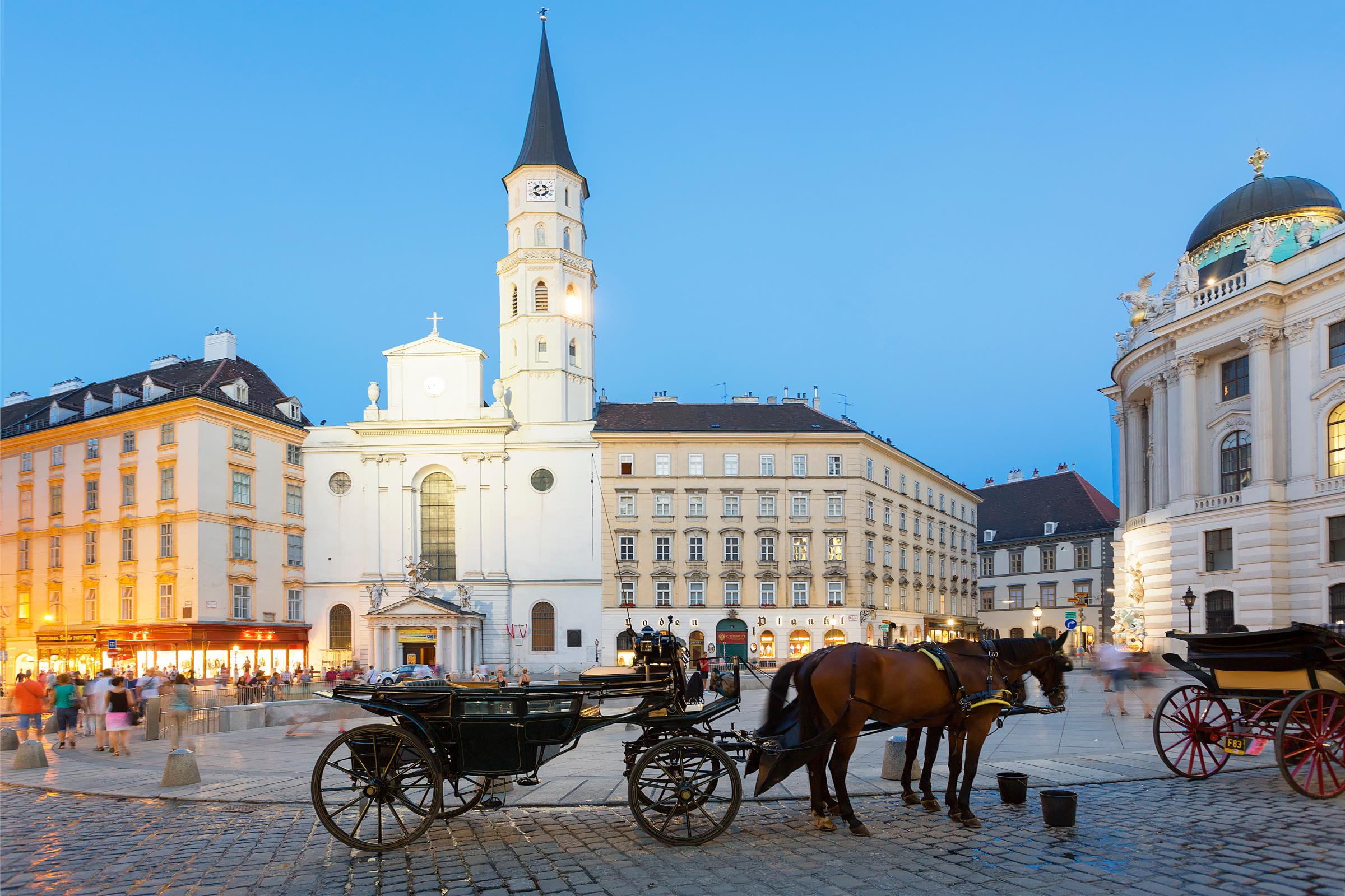 Horse carriage, Josefsplatz, Vienna