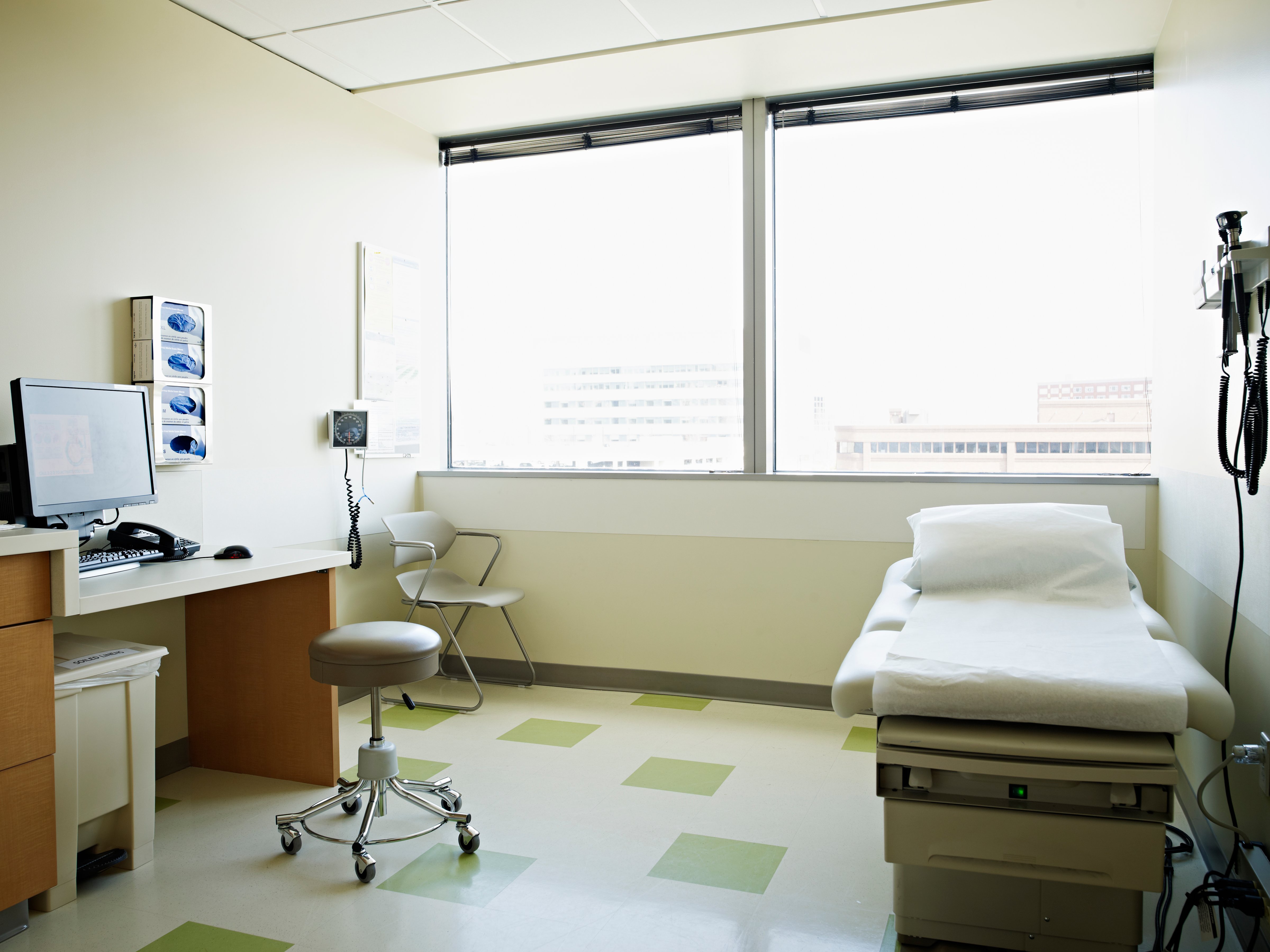 Empty medical exam room (Thomas Barwick&mdash;Getty Images)