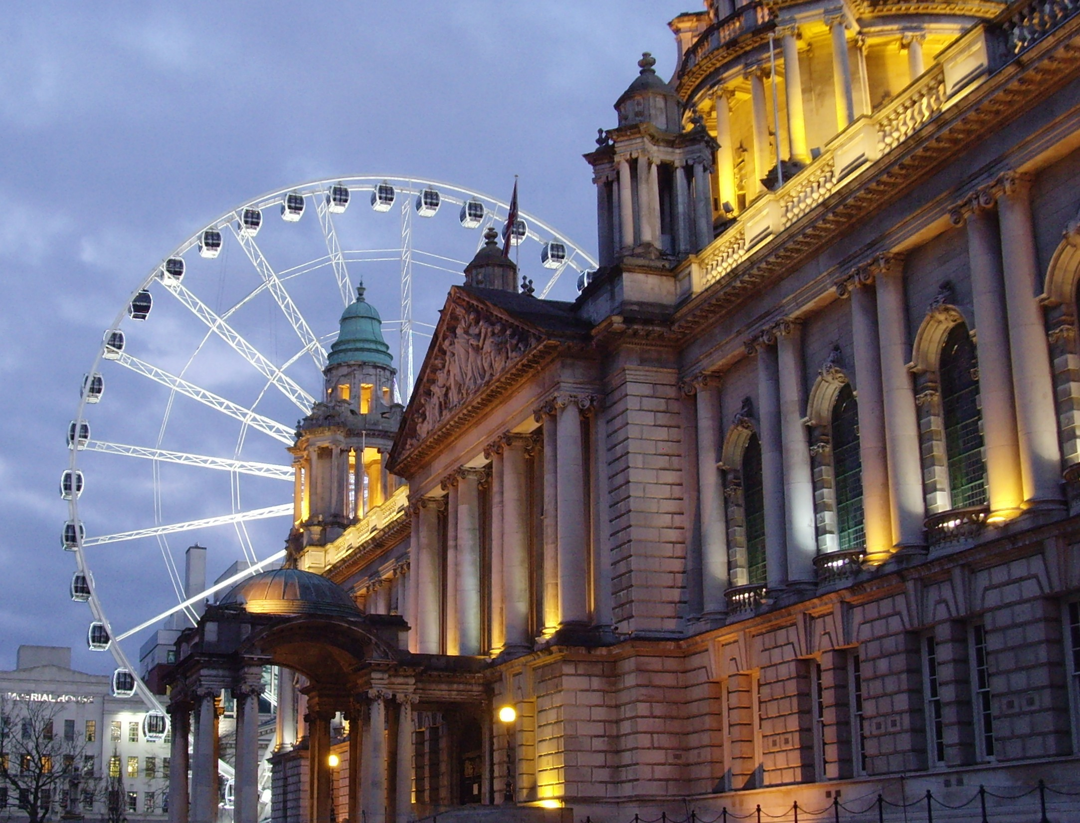 Belfast wheel at night