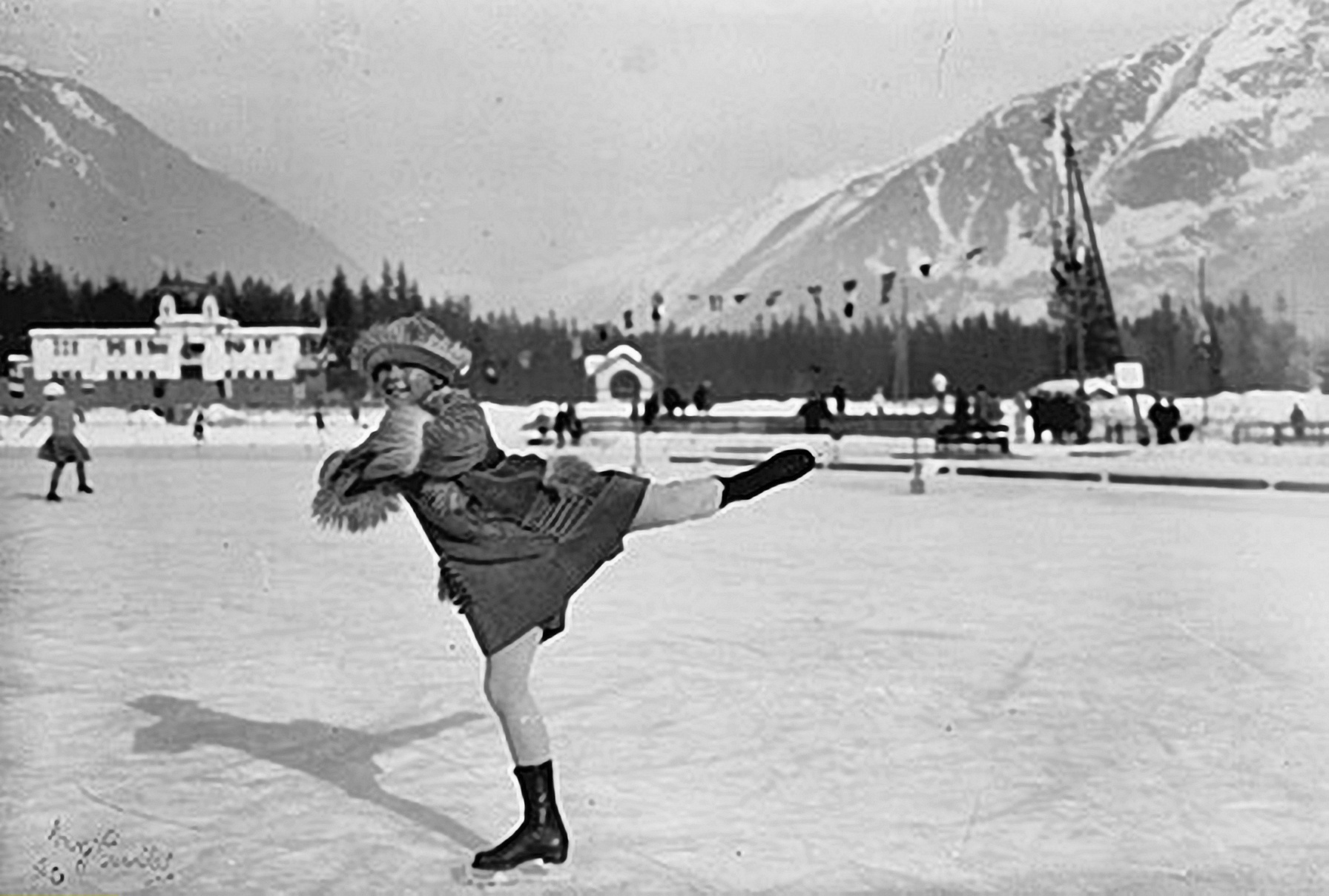Sonja Henie Sonja Henie *08.04.1912-12.10.1969+ Athlete, figure skater, Norway at the 1924 Winter Olympics in Chamonix - 1924 - Vintage property of ullstein bild