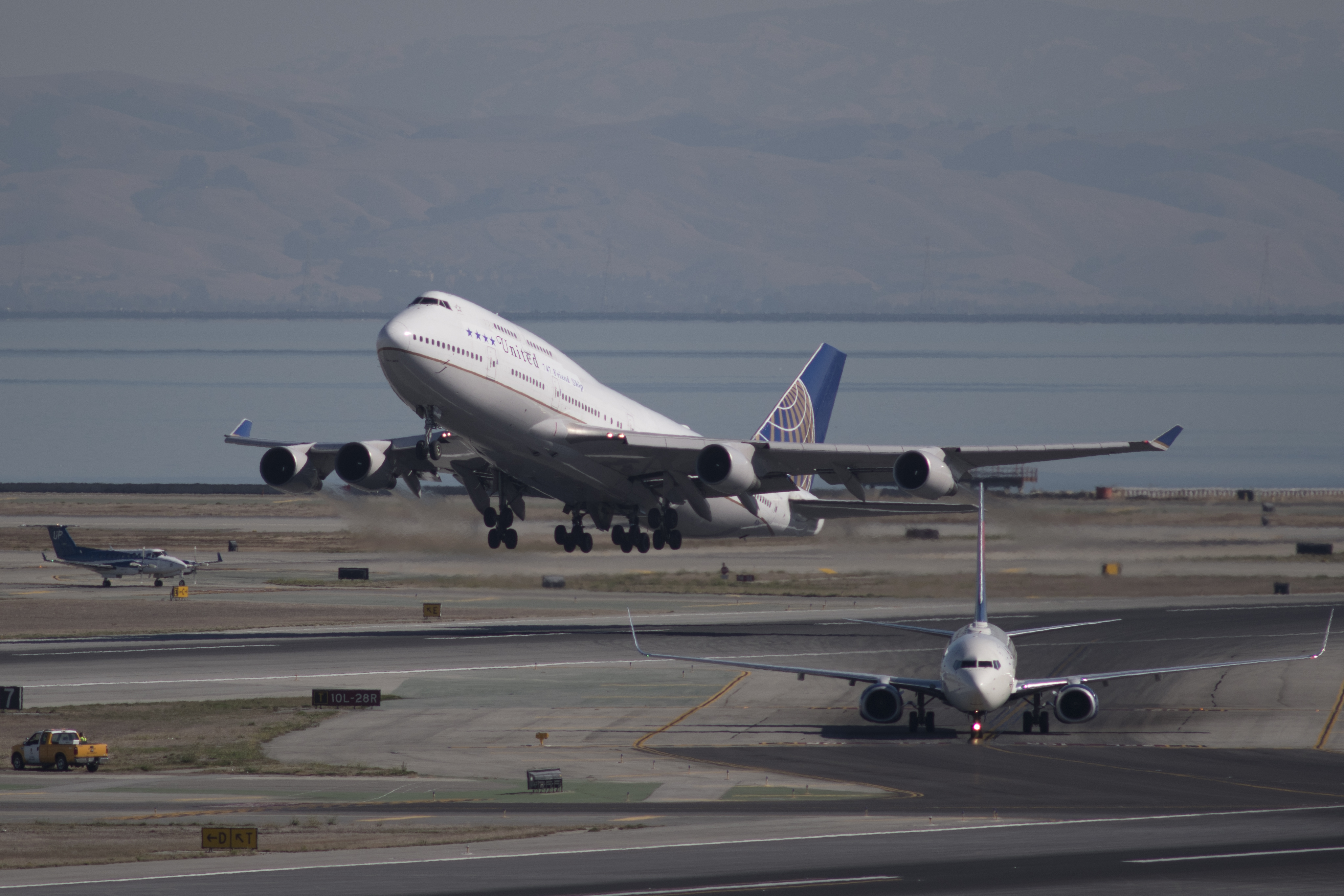 United Airlines' Boeing 747-400 aircraft performed its last passenger flight on November 7, 2017, from San Francisco to Hawaii. (NurPhoto—NurPhoto via Getty Images)