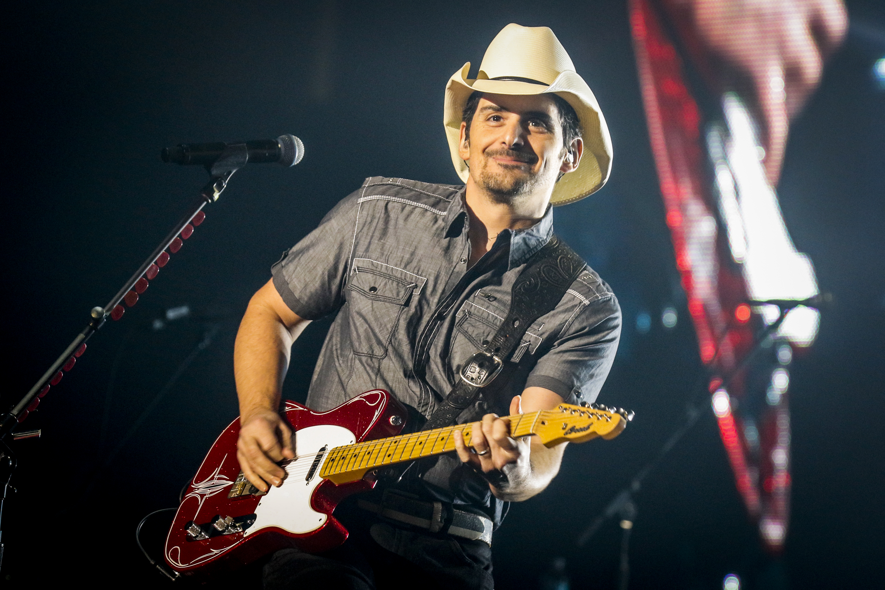 Brad Paisley performs live at the K-Rock Centre on Nov. 15, 2014 in Kingston, Ontario, Canada. (Mark Horton—WireImage)