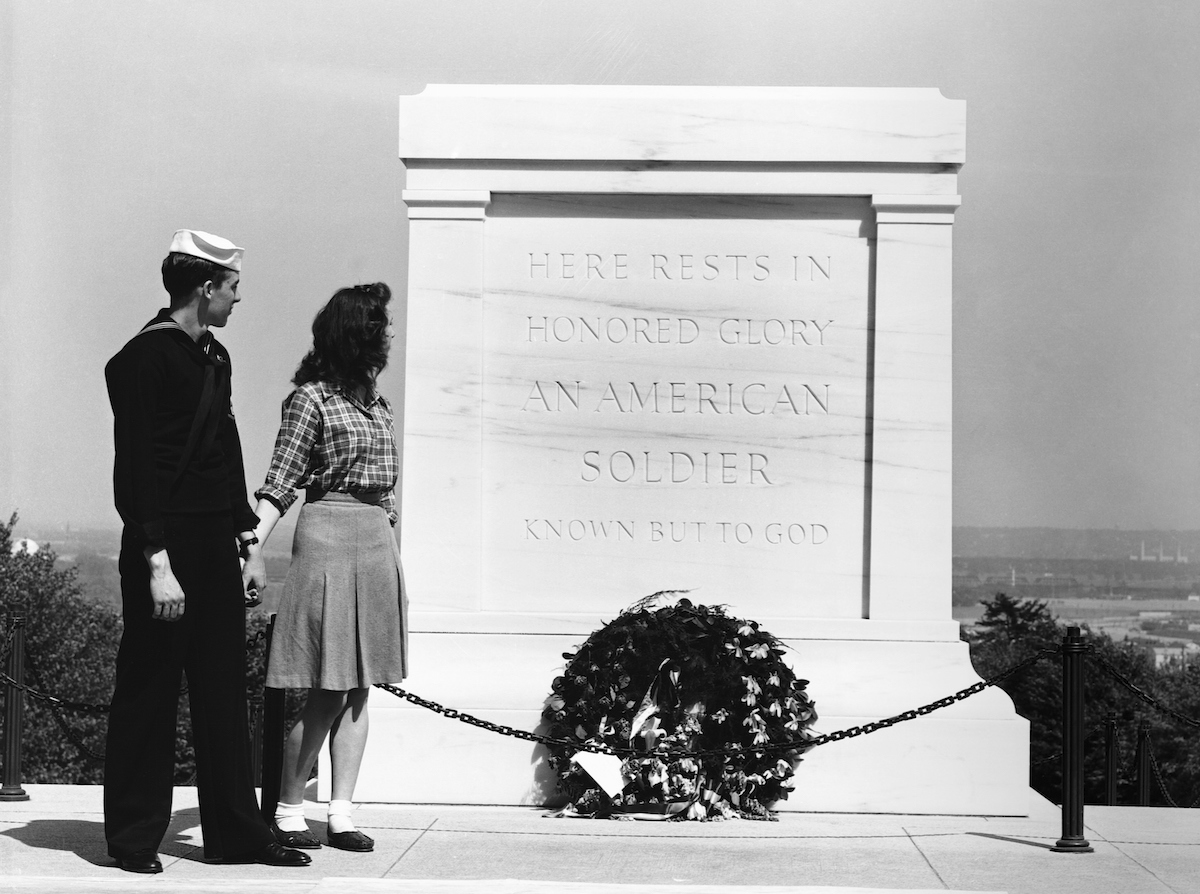 A couple walking by the Tomb of the Unknown Soldier. May 1943. (Historical / Corbis / Getty Images)