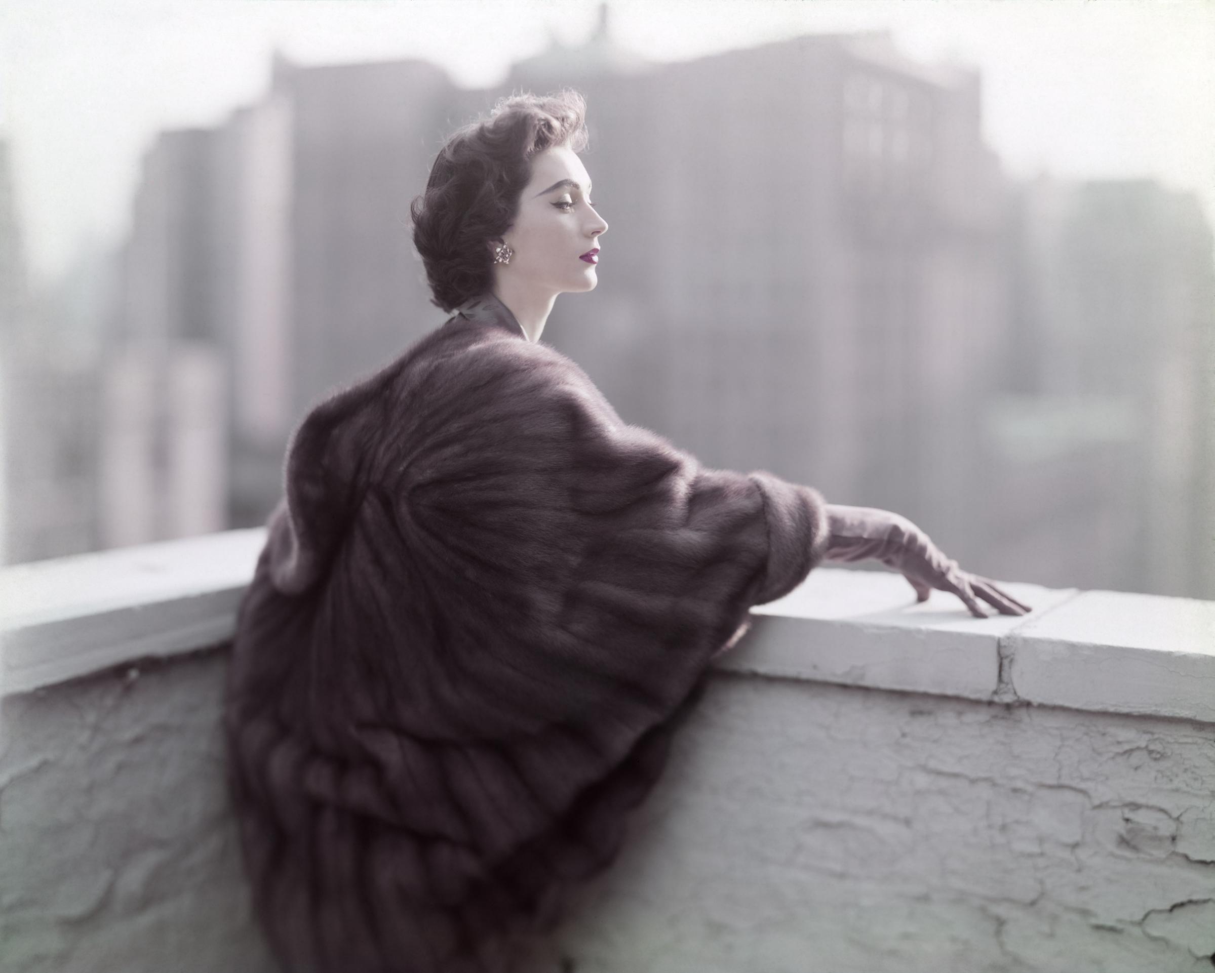 Virginia Thoren 1957 fashion photograph in Paris.