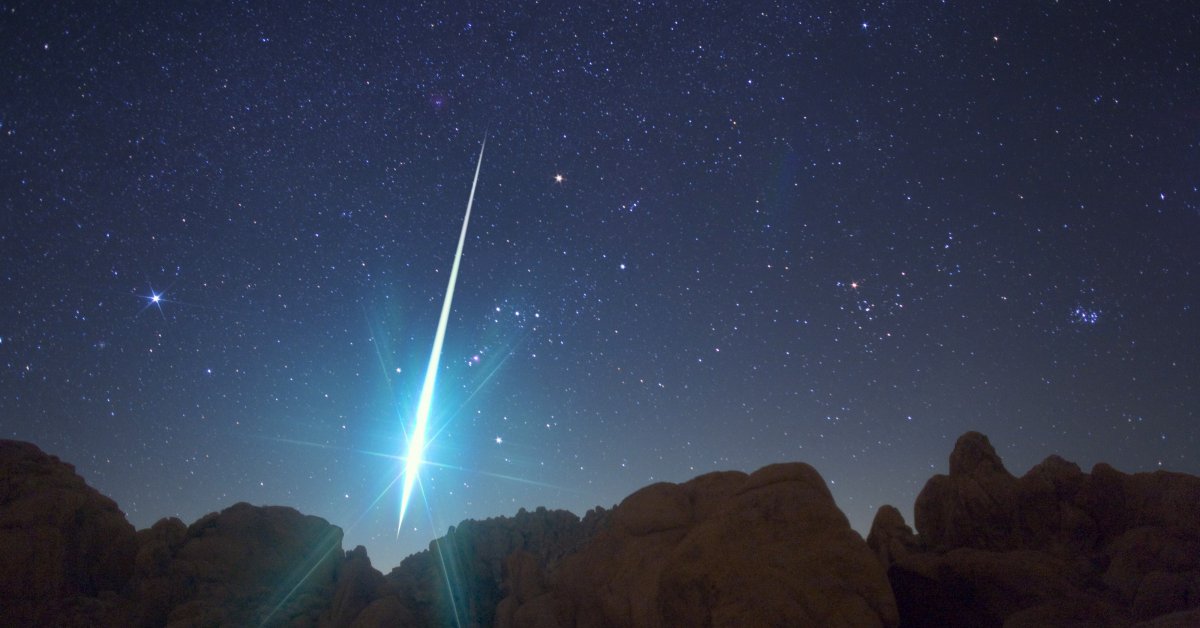 Метеоры небесные тела. Южные Дельта-Аквариды. Метеорный поток Геминиды. Метеорный Рой. Метеор метеорит метеоритный дождь.