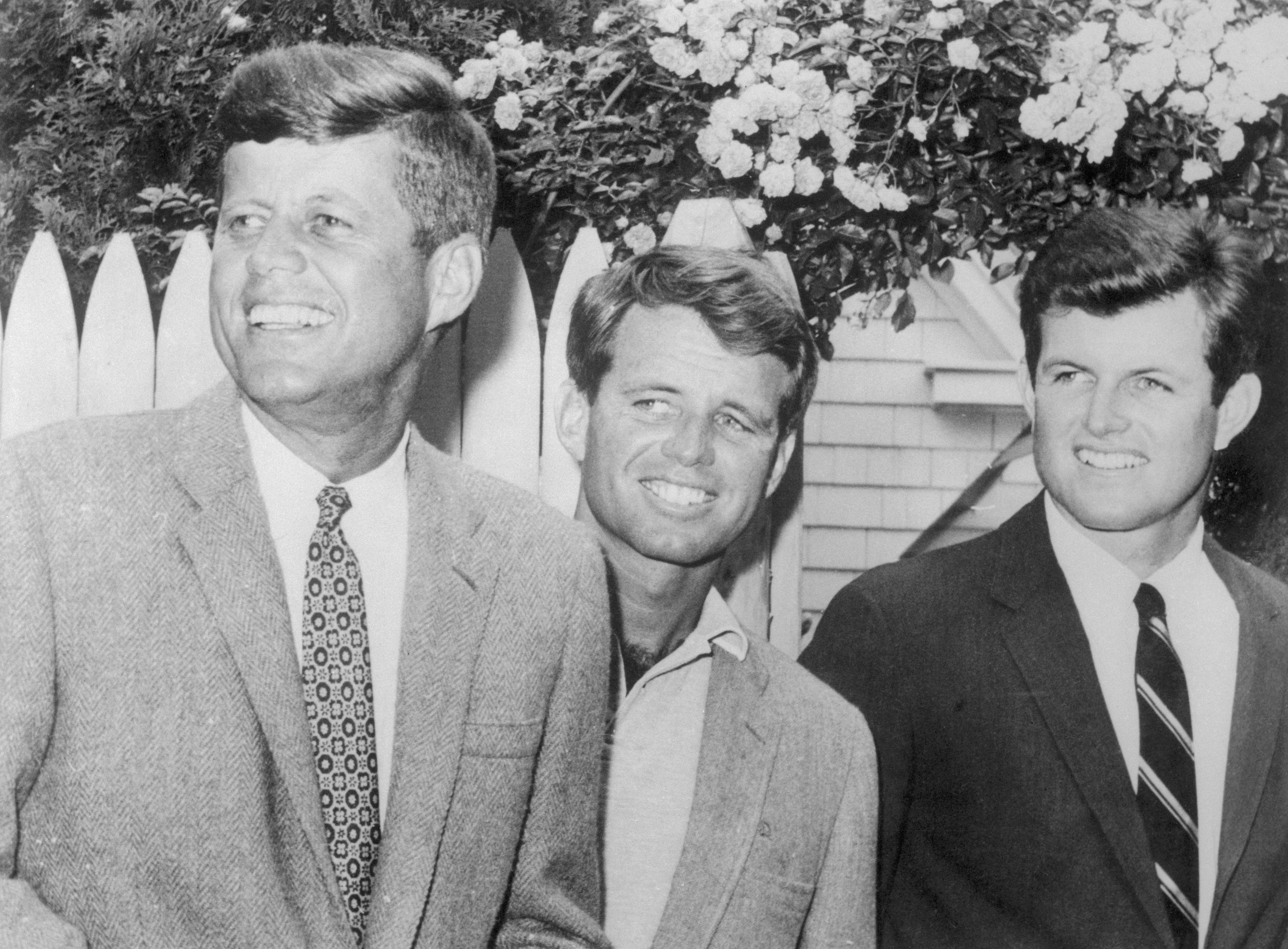 Sen. Edward "Ted" Kennedy (R) and his brothers, John Kennedy (L) and Robert Kennedy (M), are shown at Hyannisport, Mass. Bettmann—Bettmann Archive (Bettmann—Bettmann Archive)