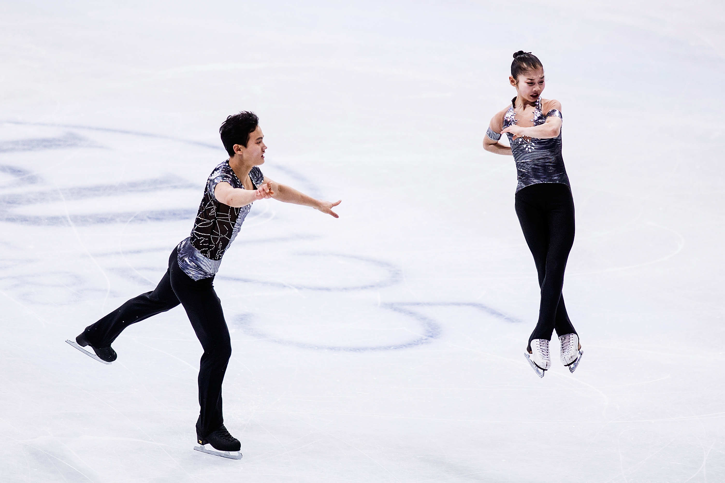 north-korean-figure-skating-pair