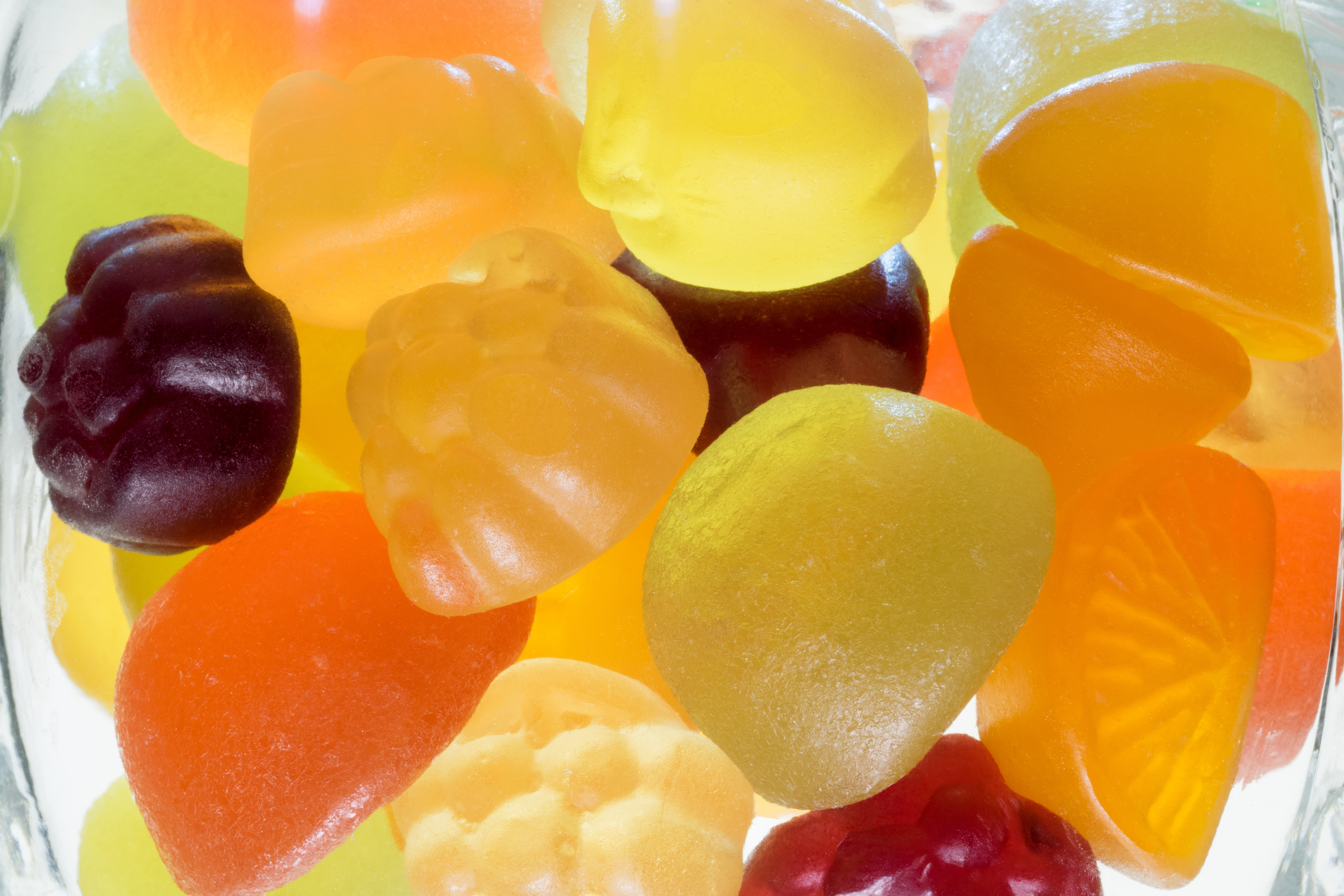 Fruit gummi candies