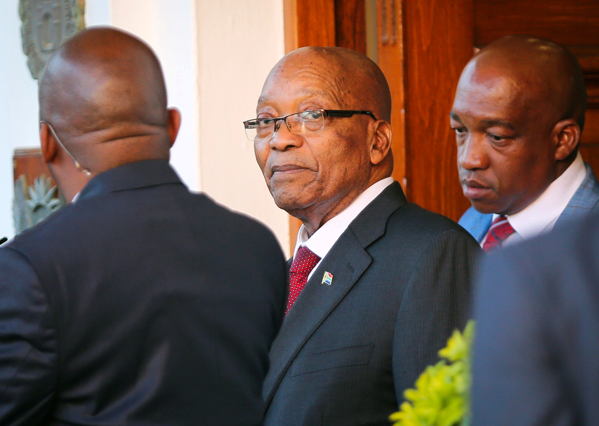 President Jacob Zuma leaves Tuynhuys, the office of the presidency, in Cape Town, South Africa on Feb. 7, 2018. (Sumaya Hisham—Reuters)