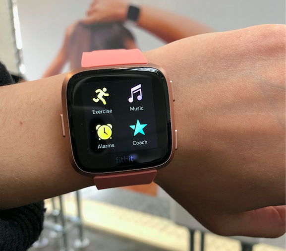 what can a fitbit versa do