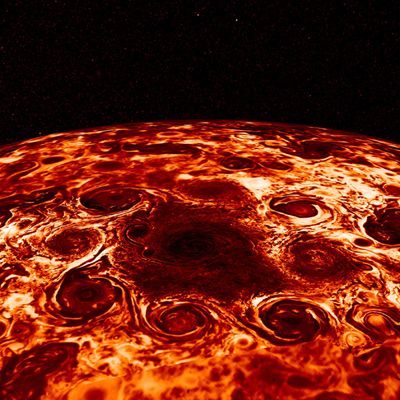 Central cyclone at Jupiter's north pole, Space, --- - 07 Mar 2018