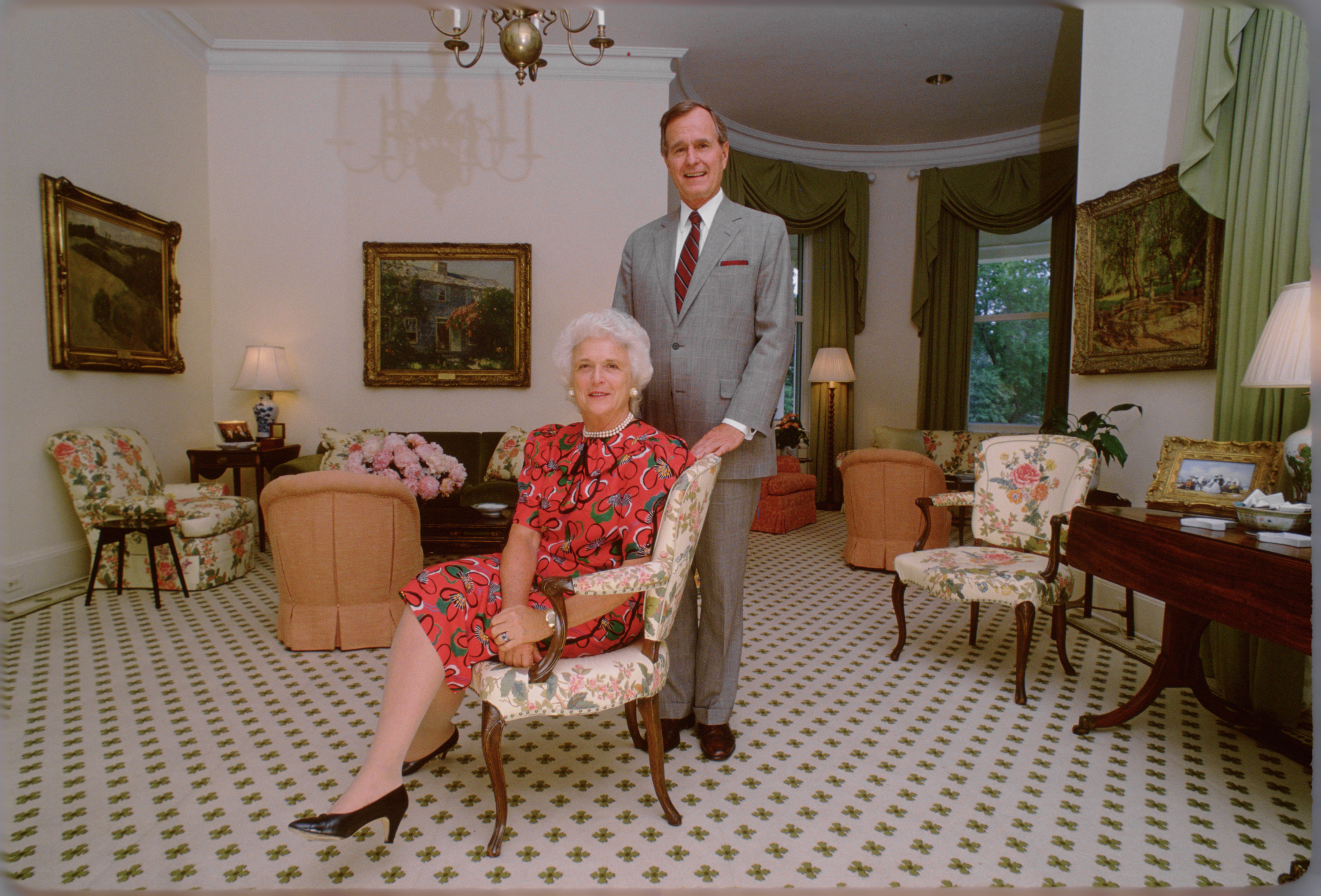 George H.W. Bush and Barbara Bush at the Vice President's residence circa 1983 in in Washington, DC. (David Hume Kennerly—Getty Images)