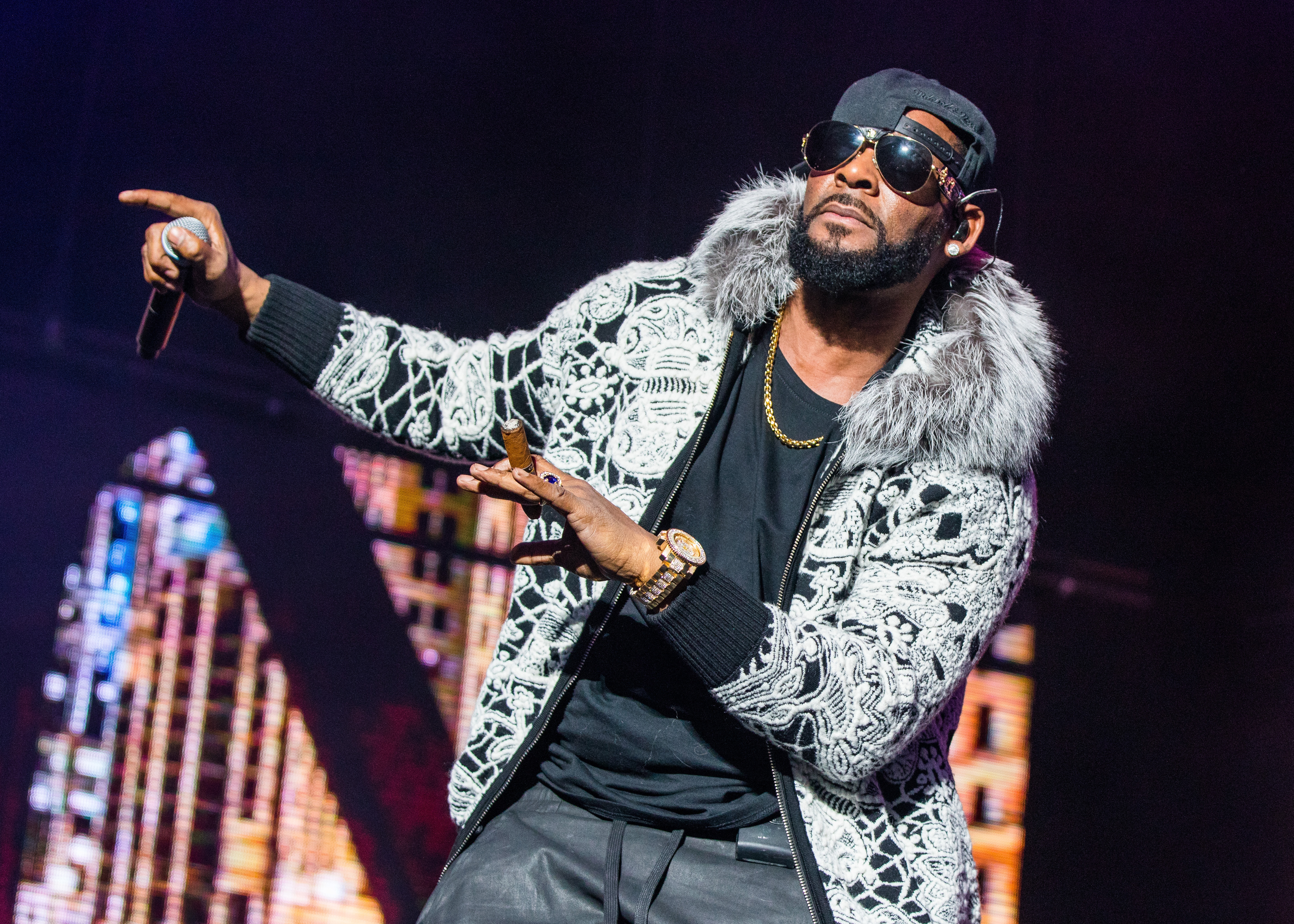 R. Kelly performs in Detroit, Mich. on Feb. 21, 2018. (Scott Legato&mdash;Getty Images)