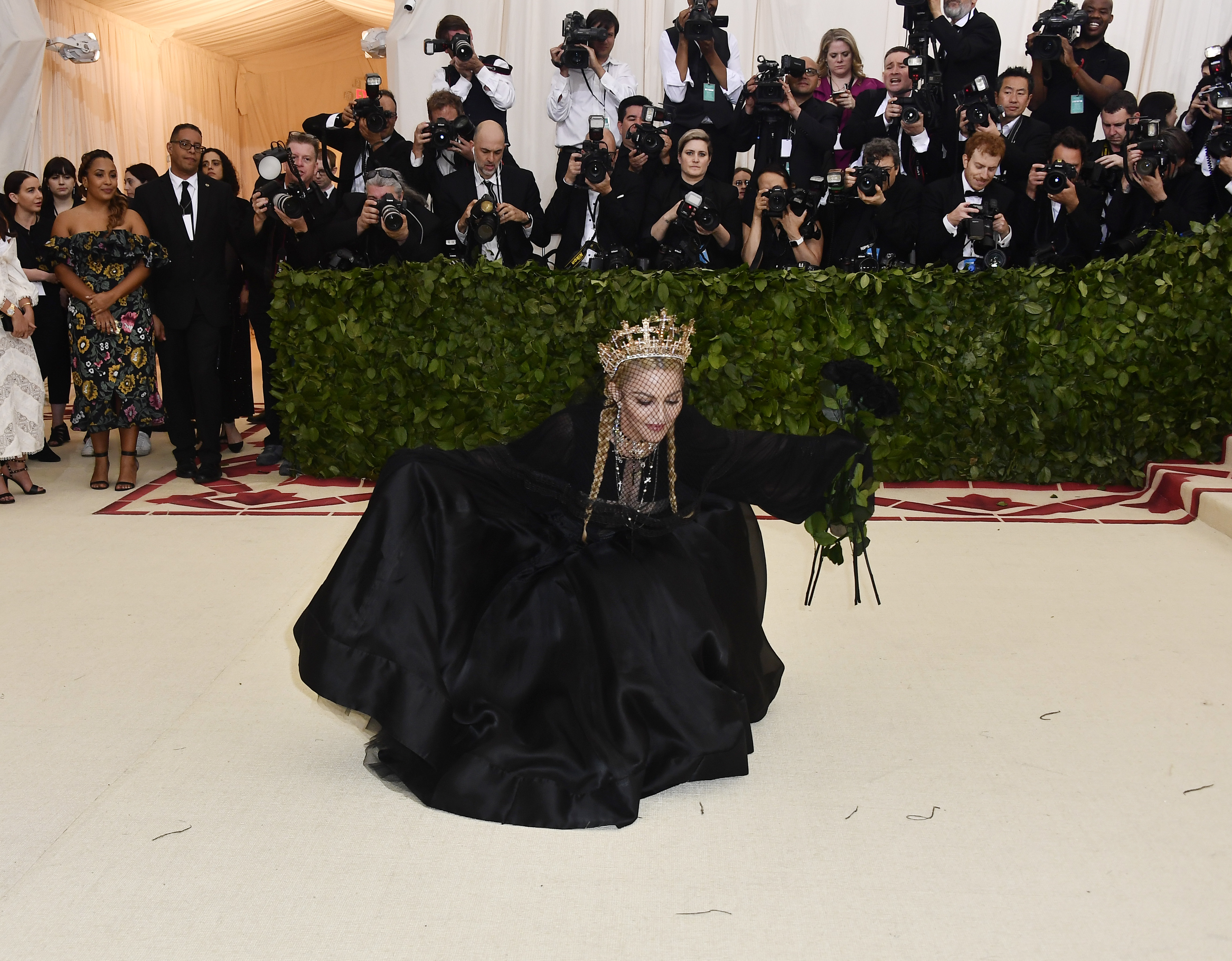 Covet, when are we going to have our Madonna MET Gala 2018 “Heavenly  Bodies” look? She even has bouquet!! : r/Covetfashion