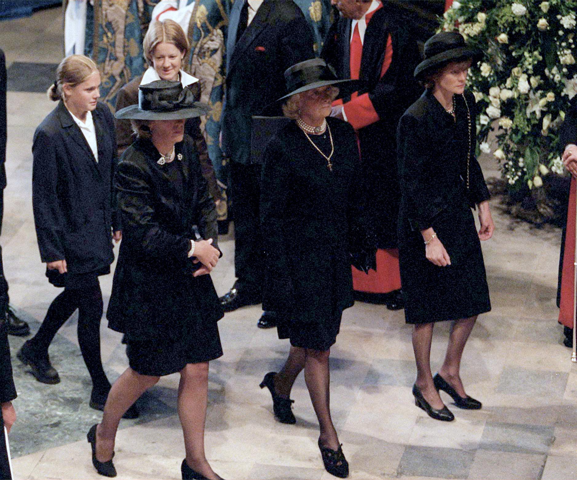 (L To R) Jane Fellowes, Mrs Frances Shand-kydd And Lady Sarah Mccorquodale at the funeral of Princess Diana in 1997. (Pool/Tim Graham Picture Library—Tim Graham/Getty Images)