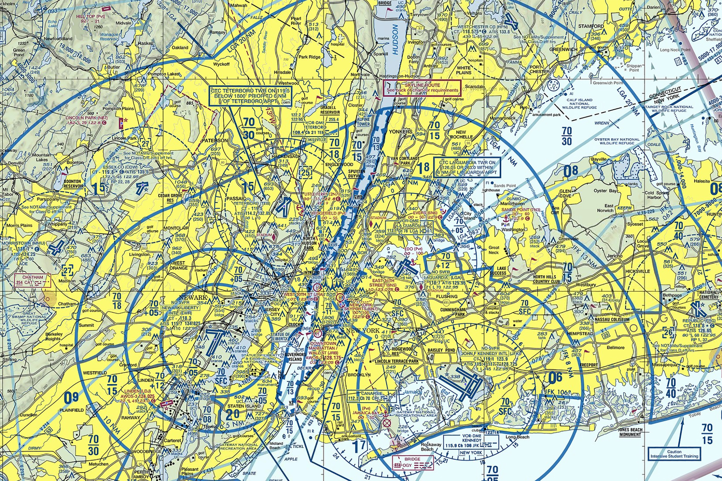 A sectional aeronautical chart of New York City showing the airspace above the city. (Vfrmap.com)