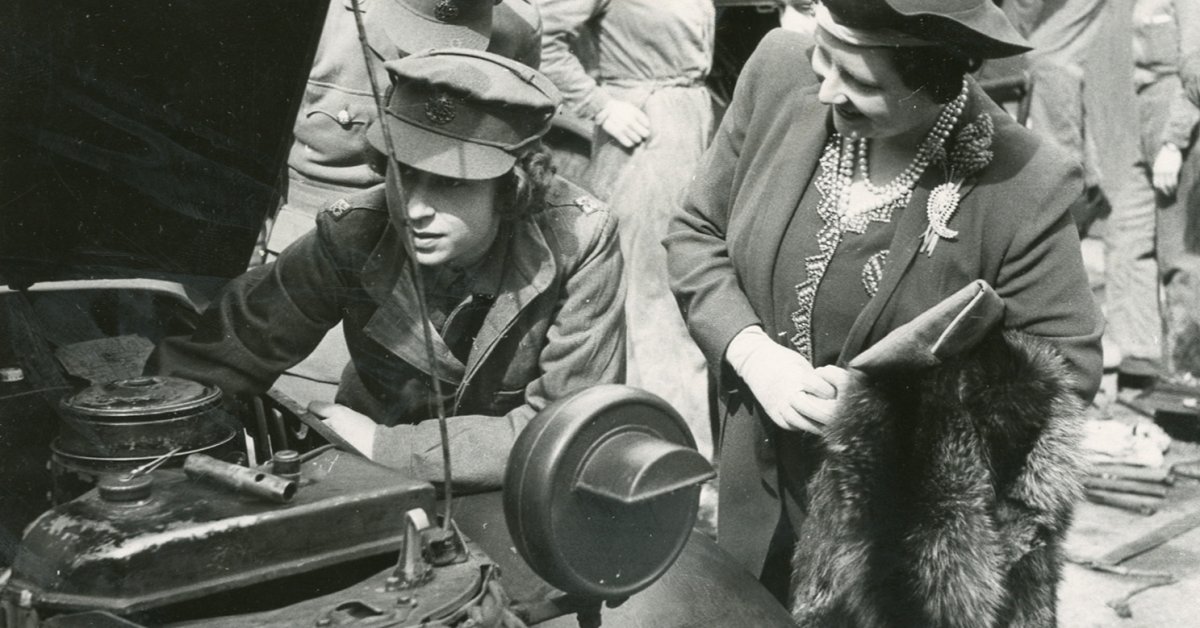 Queen Elizabeth II in WWII: Behind the Picture | Time