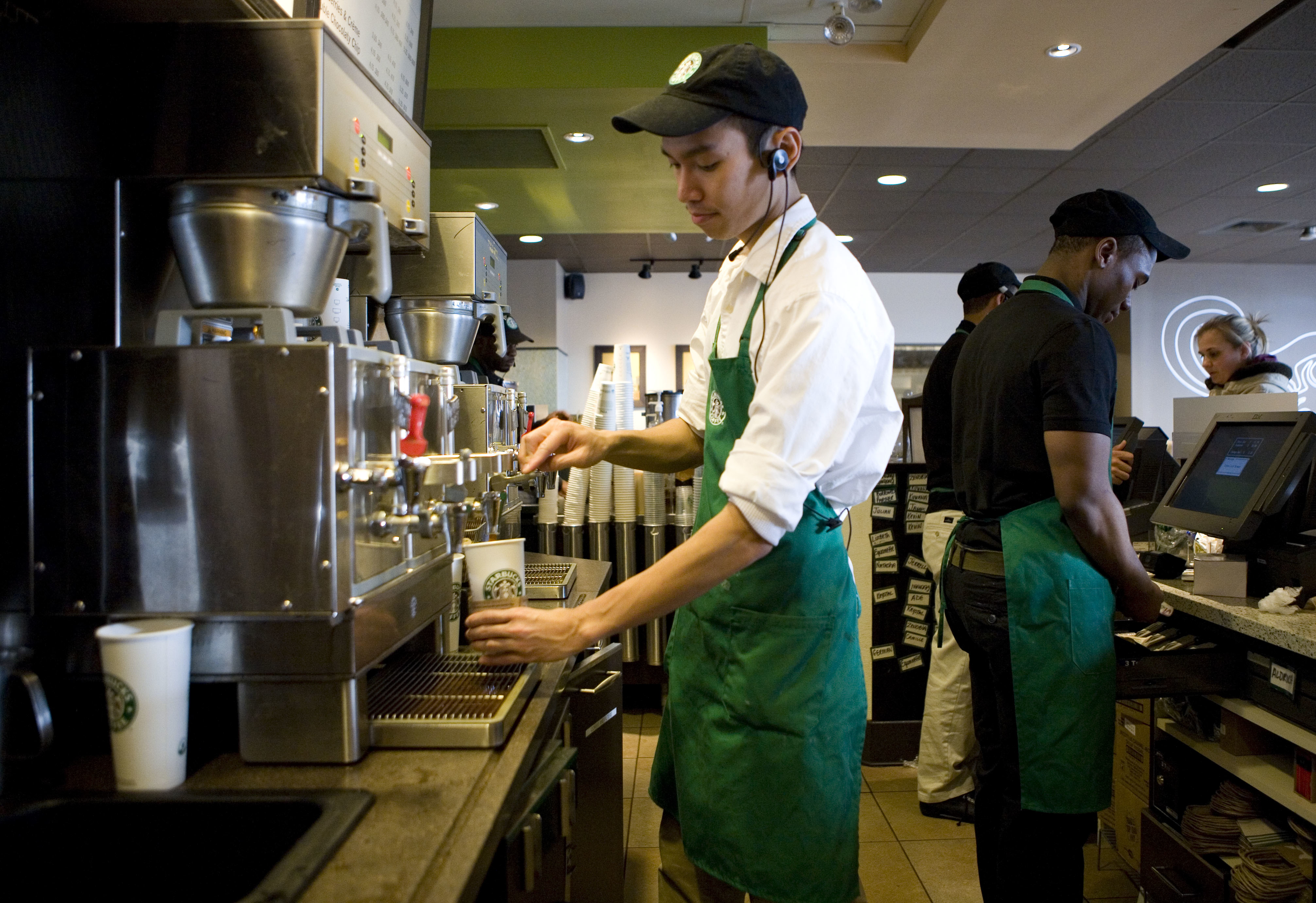 District manager jobs for starbucks