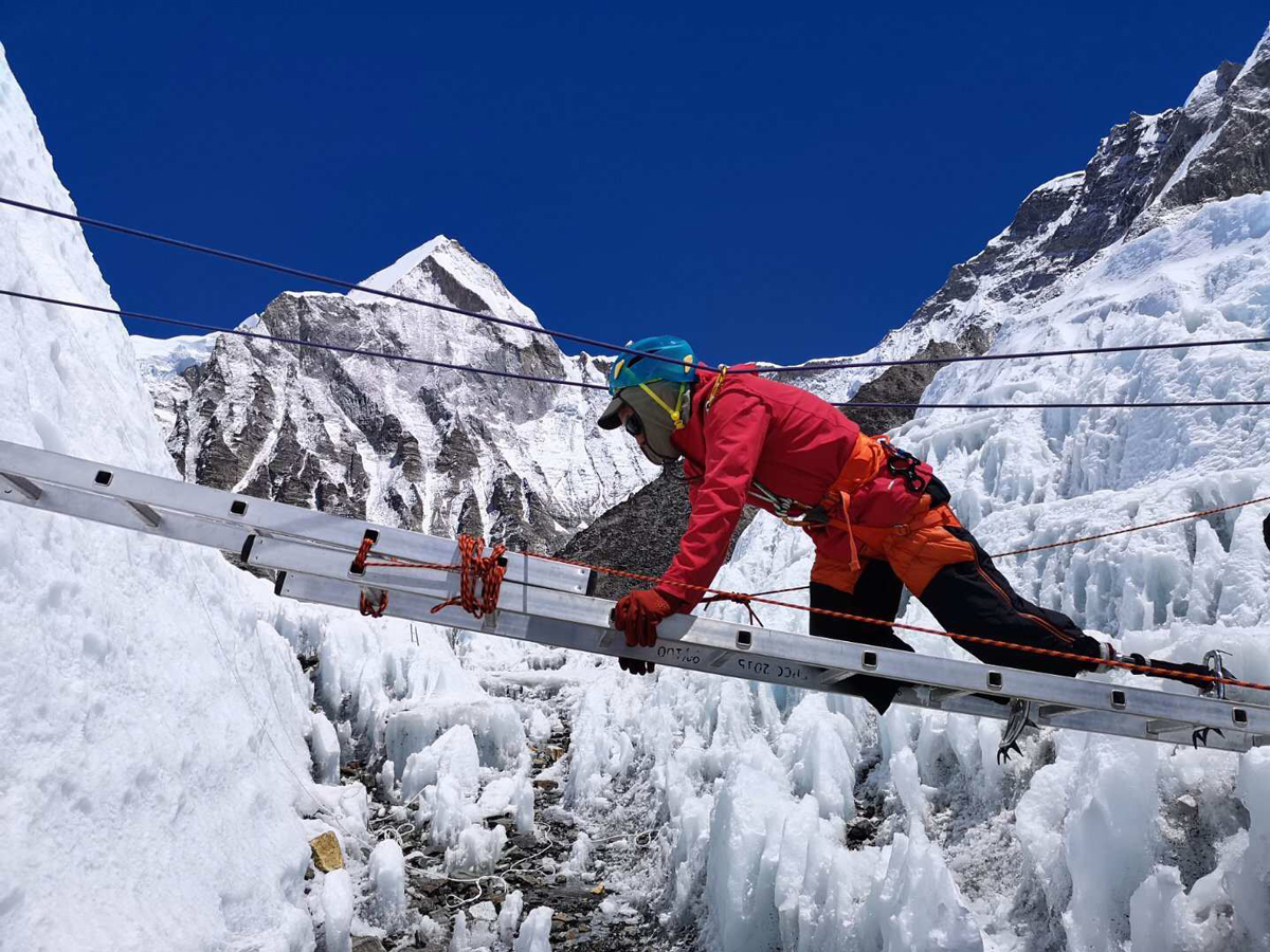 xia-boyu-chinese-disabled-climber-everest