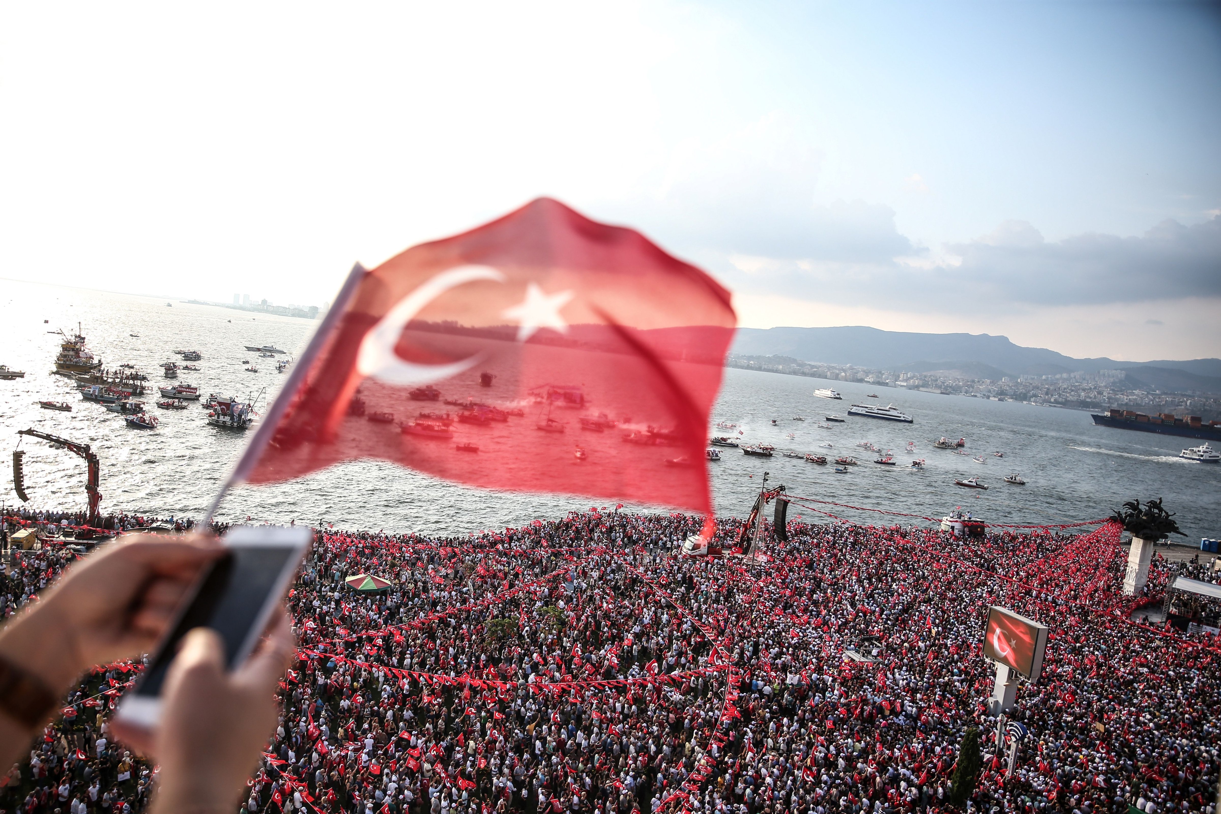 Thousands of supporters gathered to listen to Muharrem Ince, the leader and presidential candidate of Turkey's main opposition party the Republican People's Party (CHP) as he gives an address during a campaign rally in Izmir on June 21, 2018, three days prior to presidential and parliamentary elections. (—AFP/Getty Images)