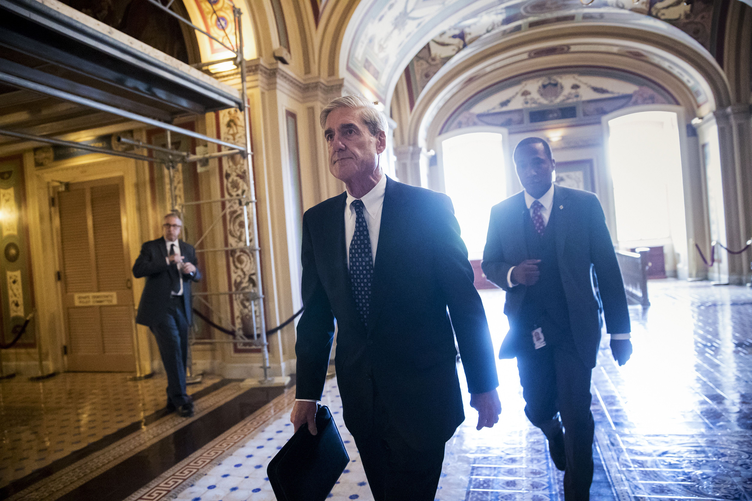 Mueller leaves the Capitol after briefing Senators in June 2017 (J. Scott Applewhite—AP/Shutterstock)
