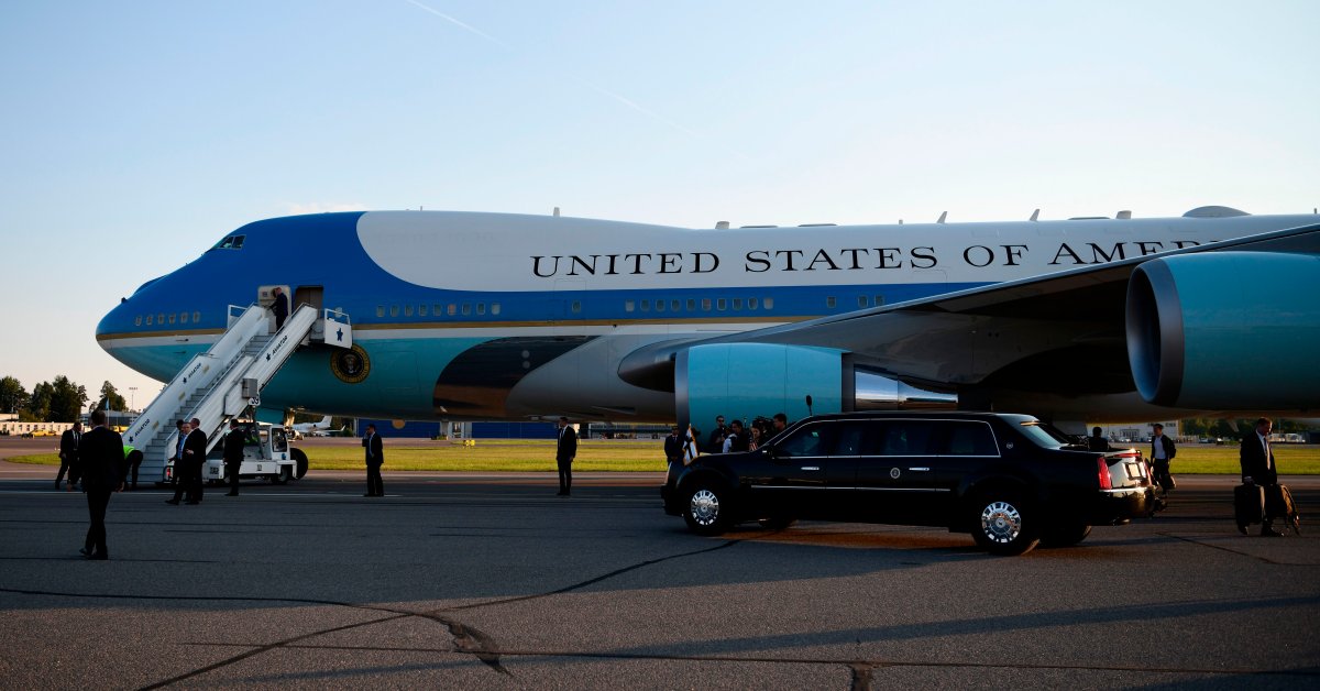 Trump Wants to Redesign Air Force One. Here&#39;s Why It&#39;s Blue | Time