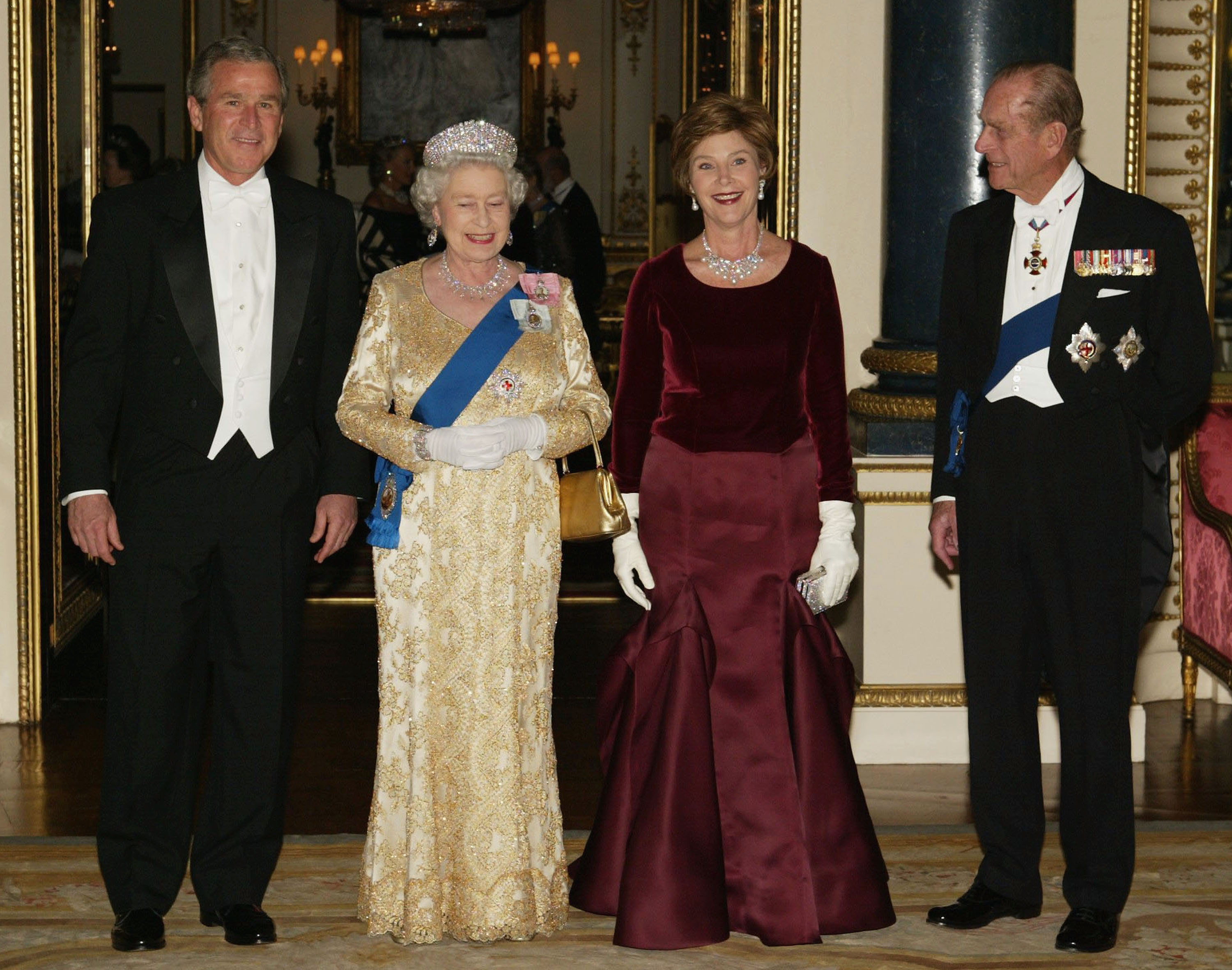 Queen Elizabeth II , U.S. President George W. Bush, First Lady Laura Bush and HRH the Duke of Edinburgh pose in the music room at Buckingham Palace on November 19, 2003 in London. (Getty Images)