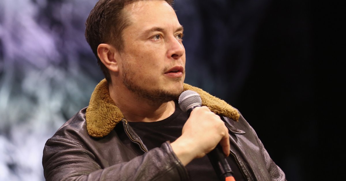 Elon Musk Apologizes for Calling Rescue Diver a Pedophile
